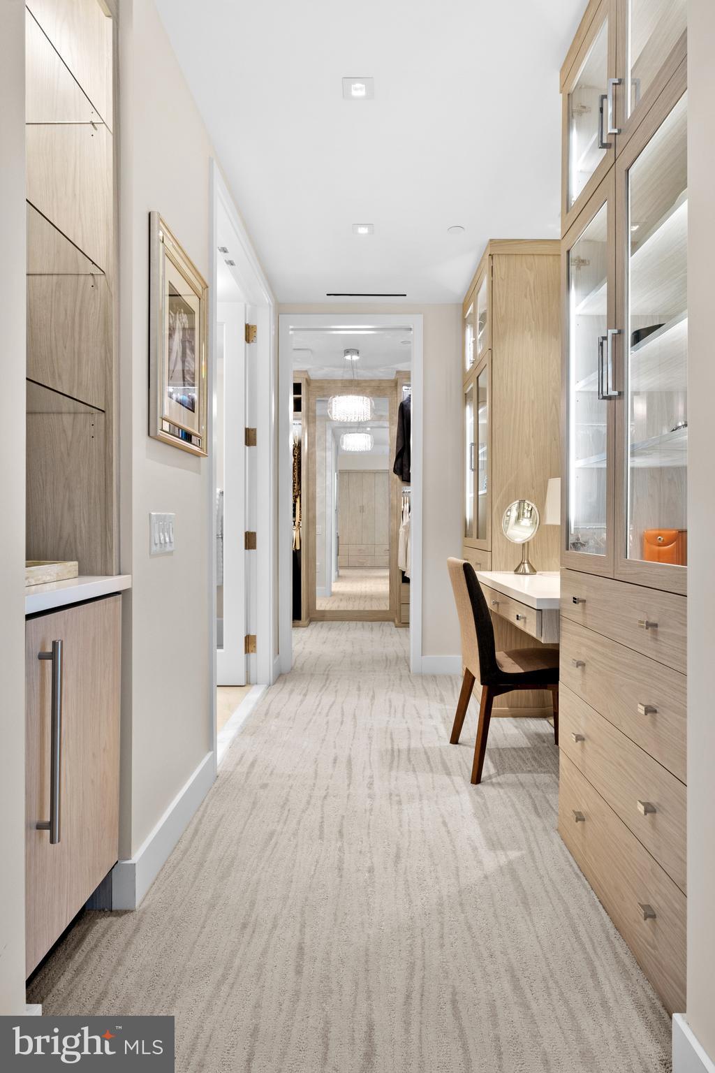 WASHINGTON SQ - Residential