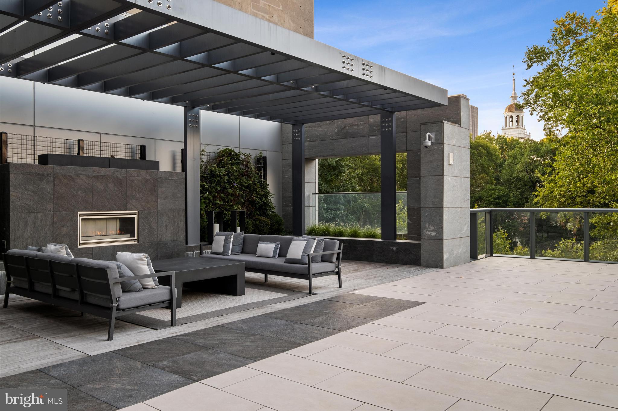WASHINGTON SQ - Residential