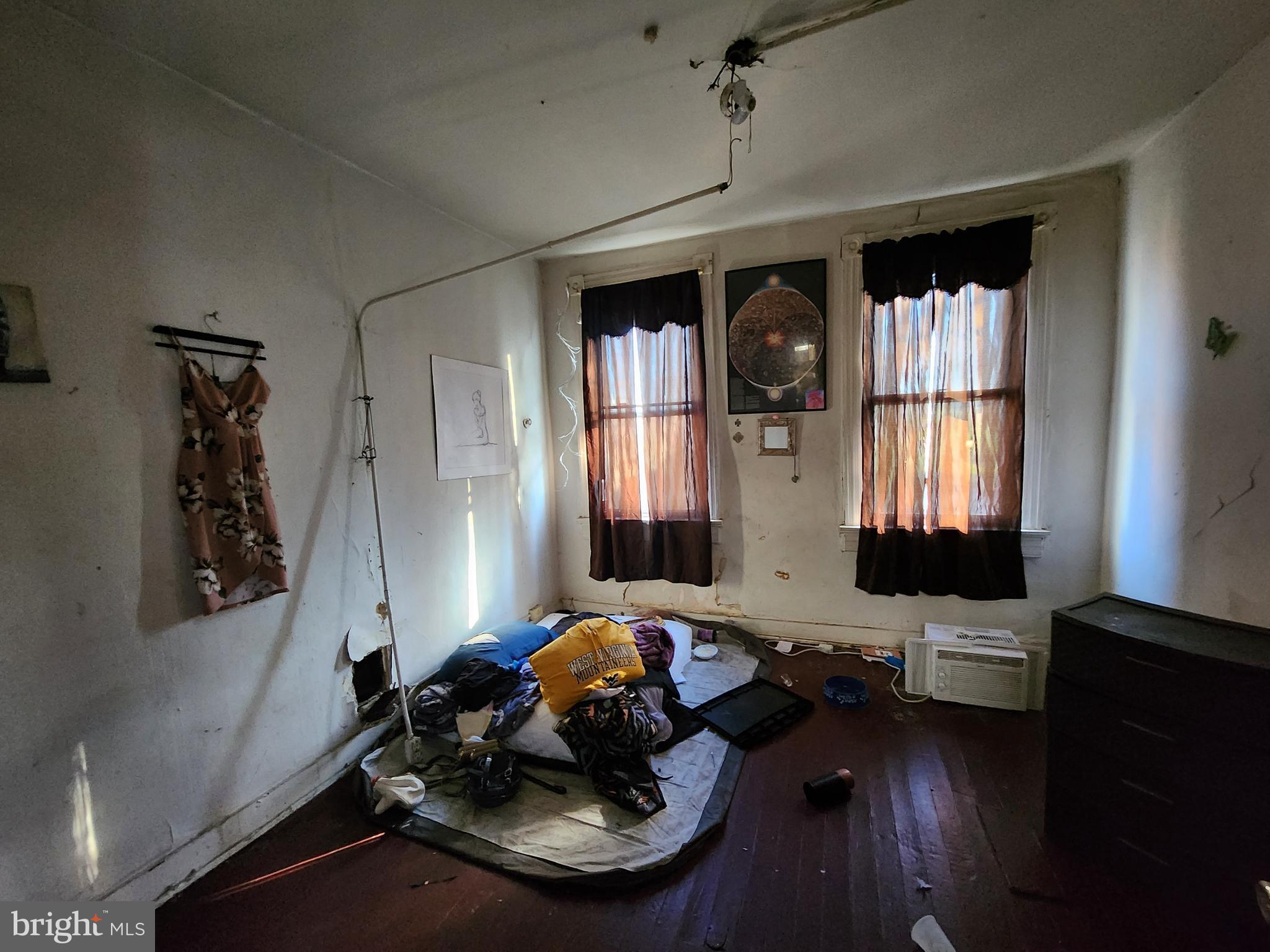 SHIPLEY HILL - Residential