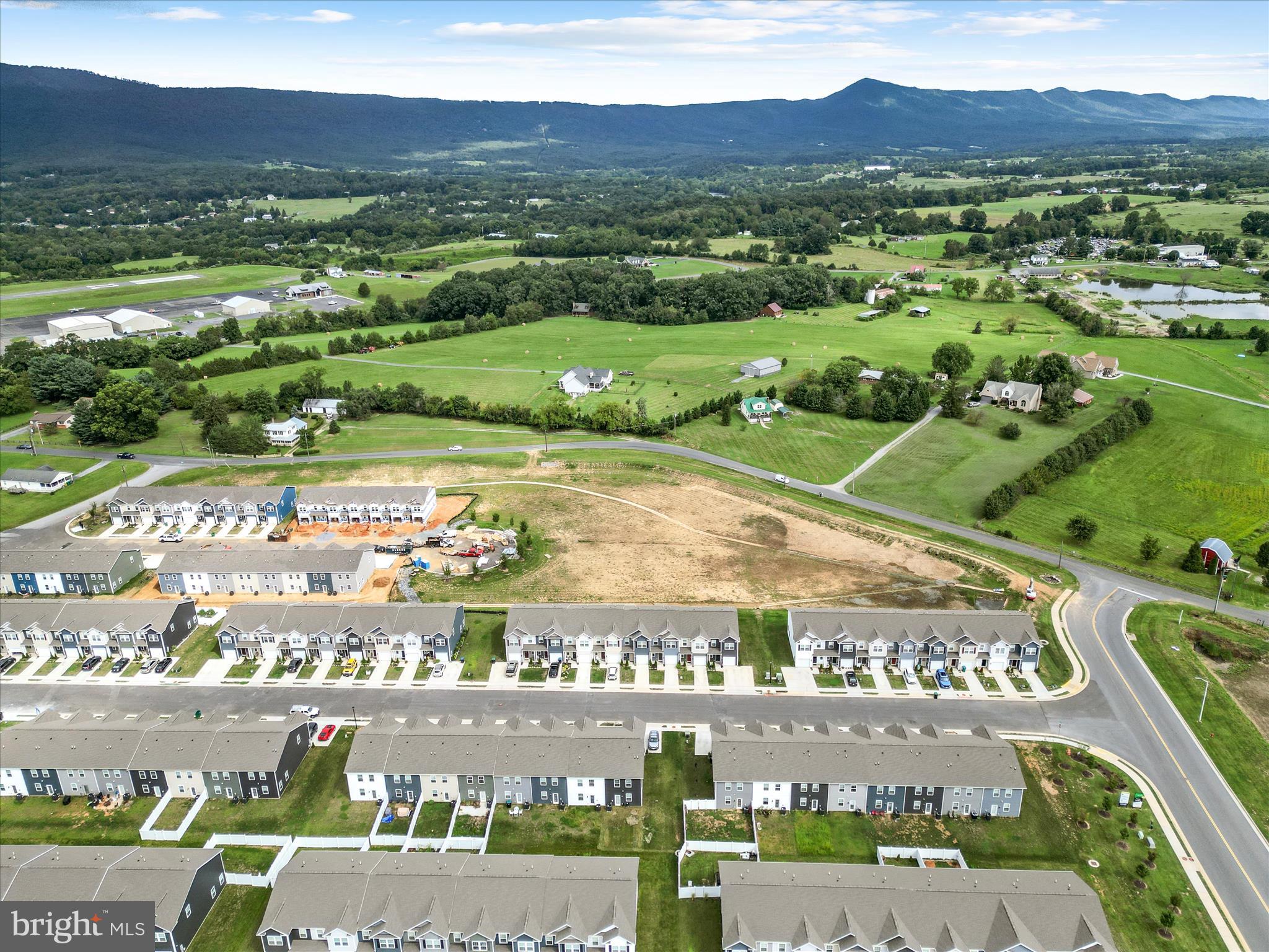 LURAY LANDING - Residential