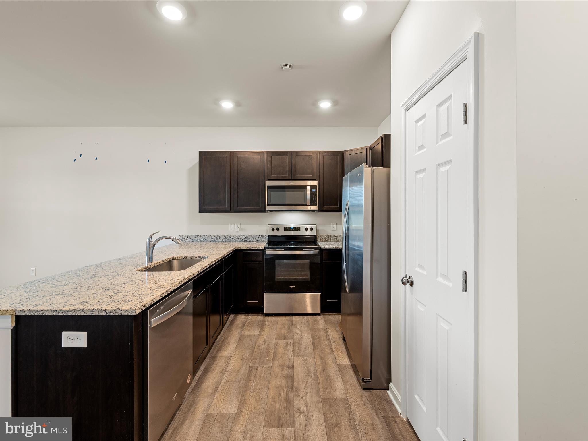 LURAY LANDING - Residential