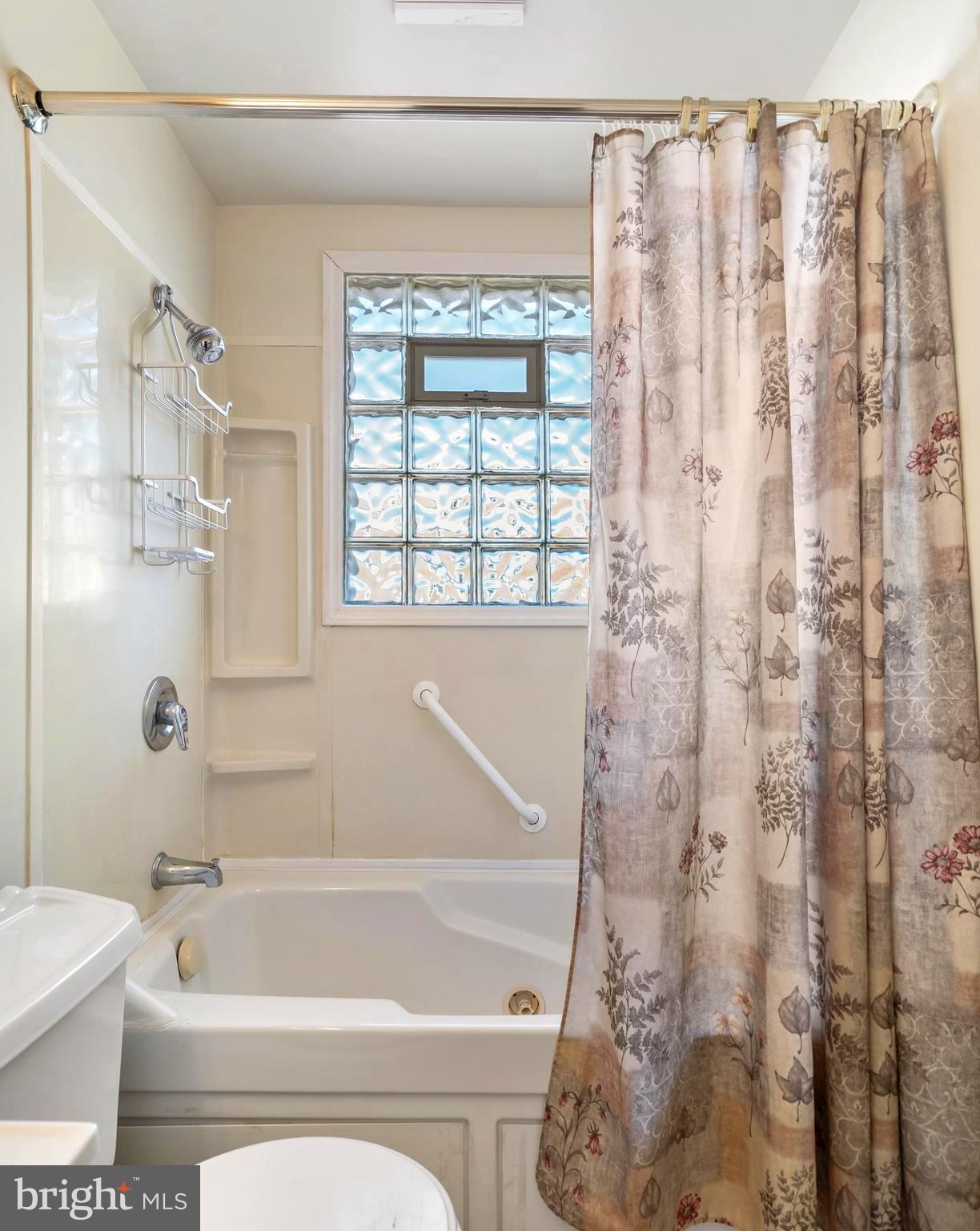 NORTH POINT VILLAGE - Residential