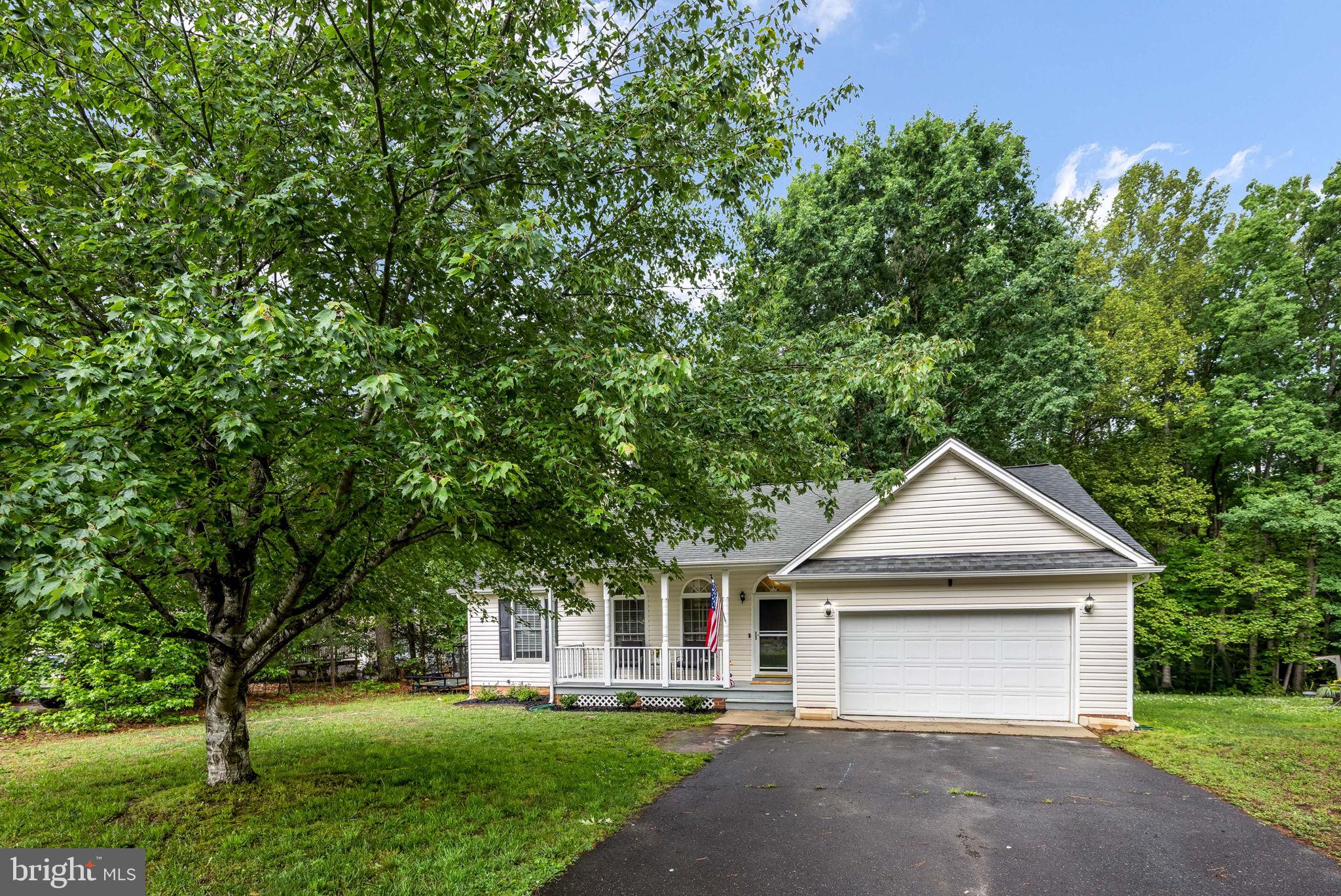 BRIDLE WOODS - Residential