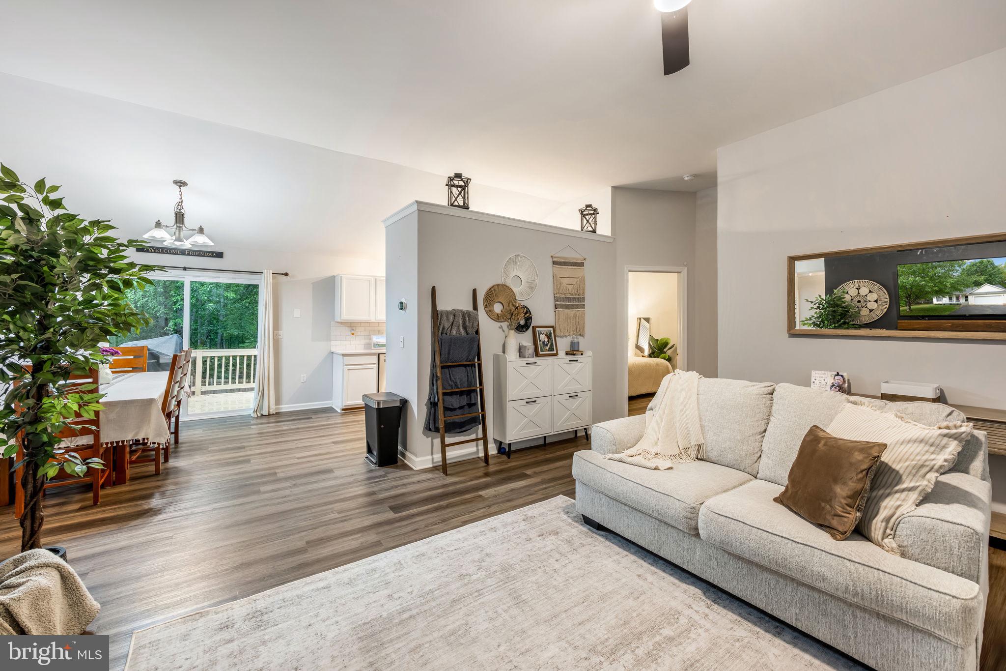 BRIDLE WOODS - Residential