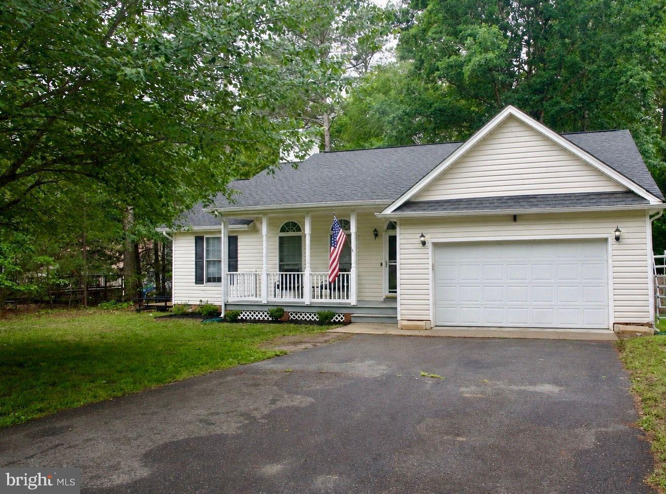BRIDLE WOODS - Residential