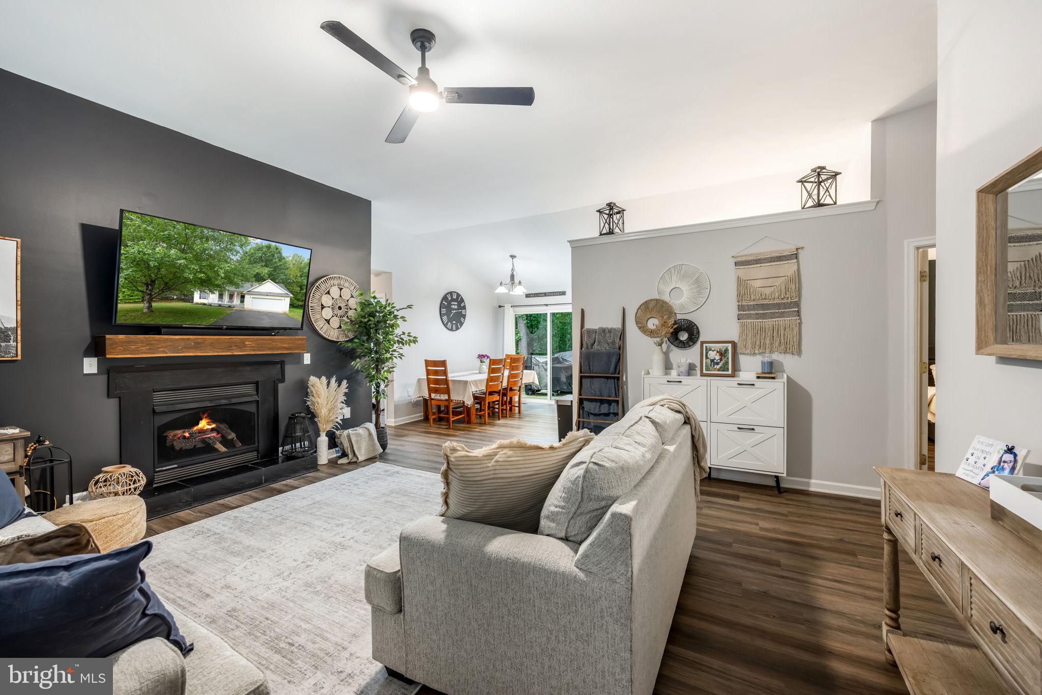 BRIDLE WOODS - Residential