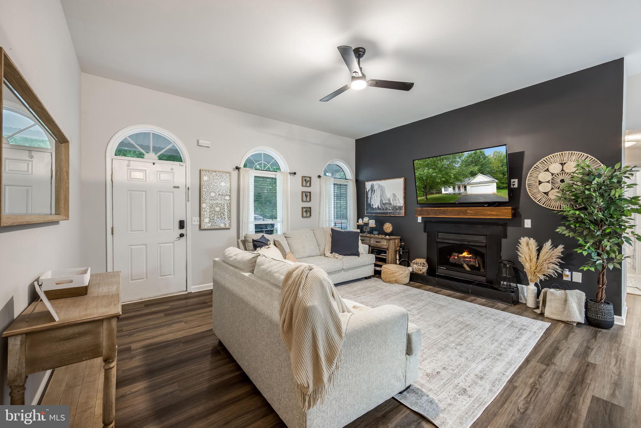 BRIDLE WOODS - Residential
