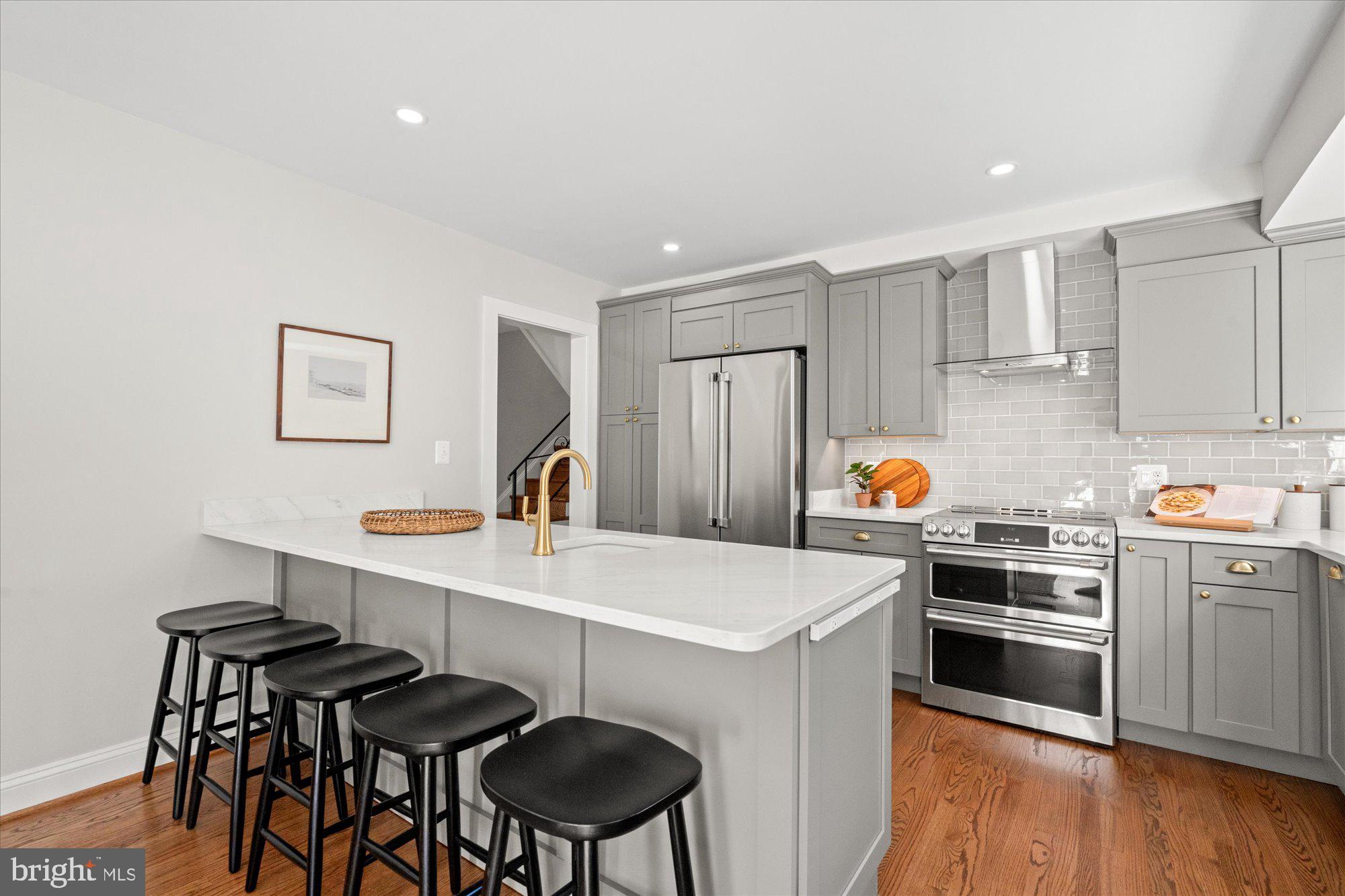 BRADDOCK HEIGHTS - Residential