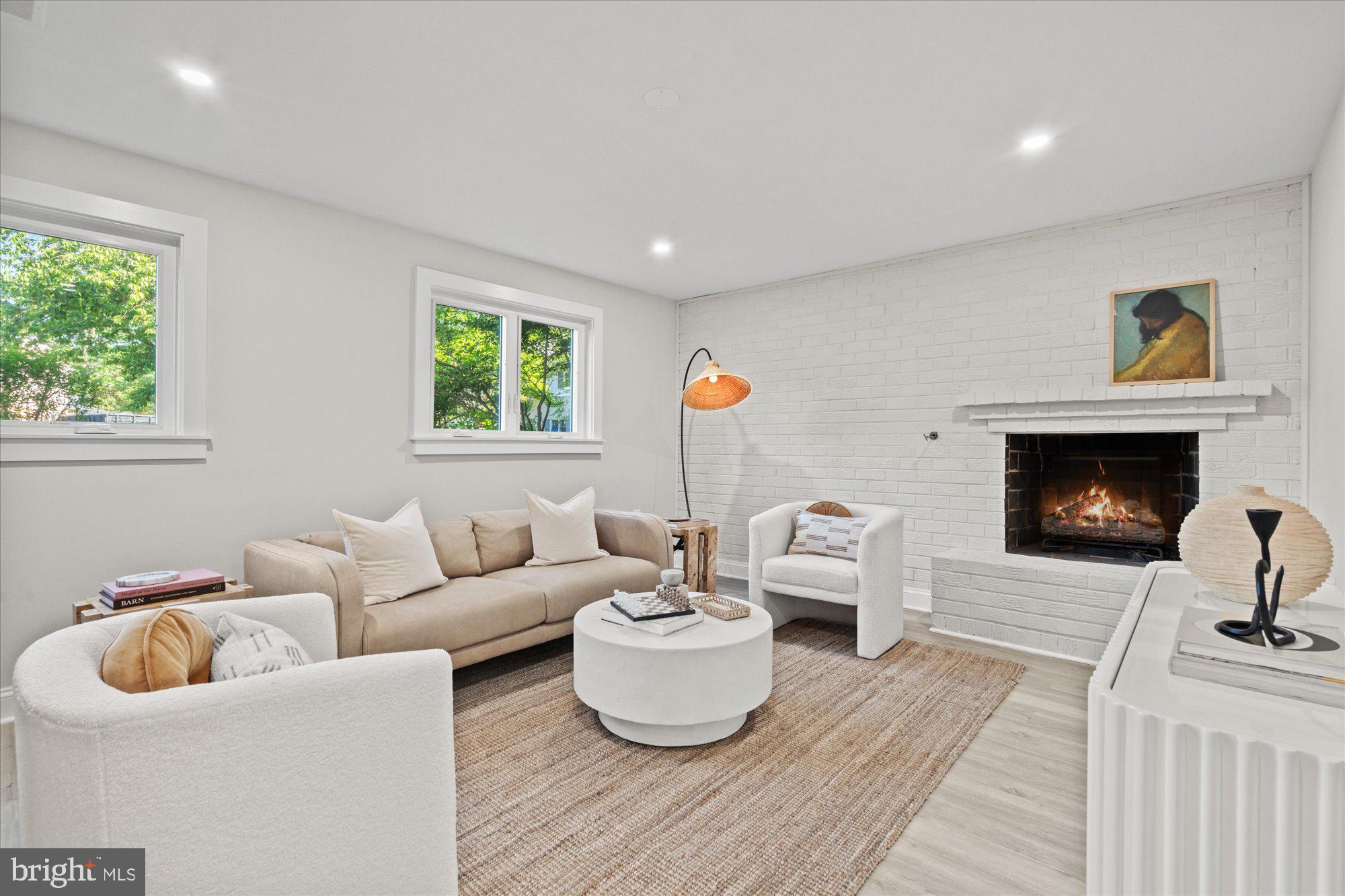 BRADDOCK HEIGHTS - Residential