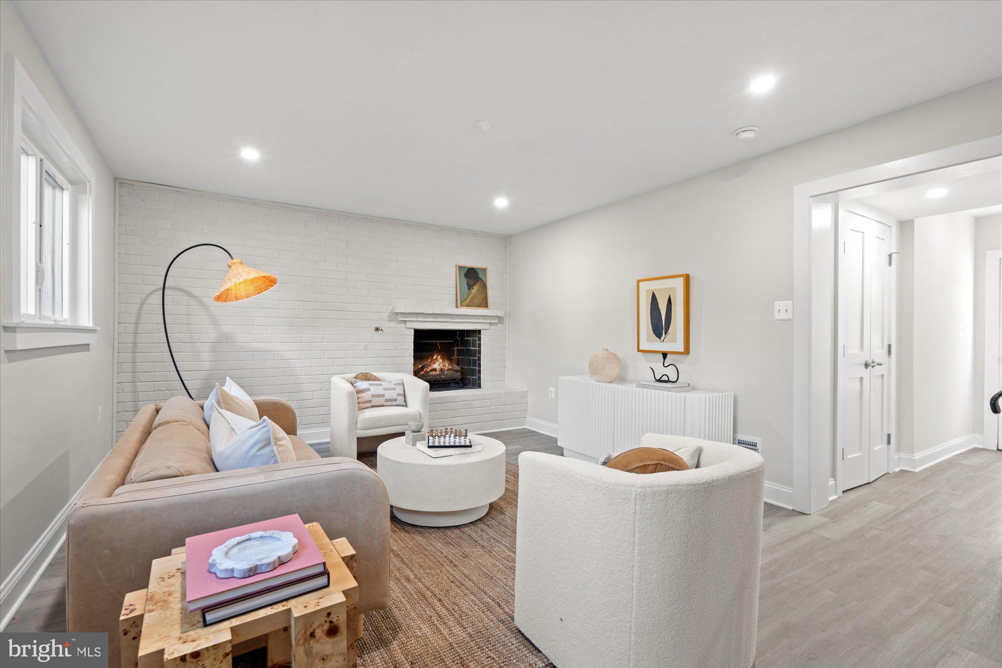 BRADDOCK HEIGHTS - Residential