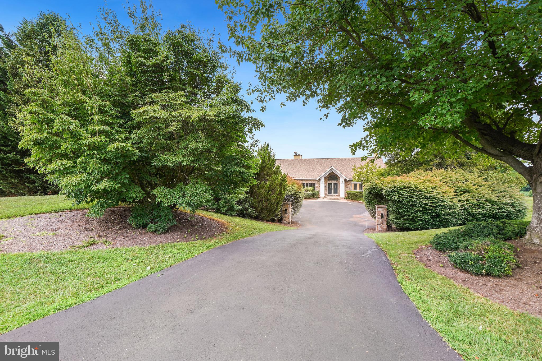 CLARKSVILLE MANOR - Residential