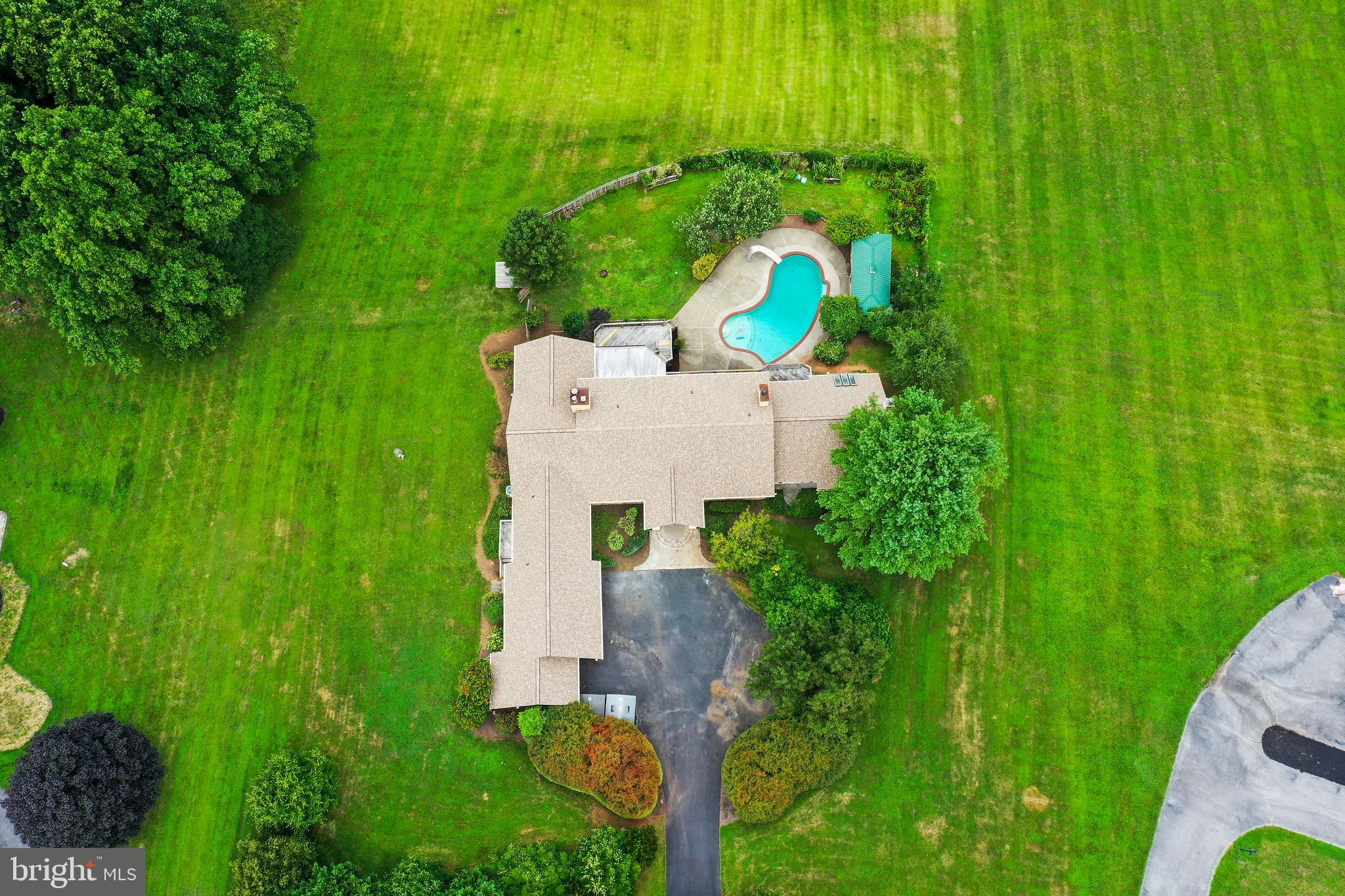 CLARKSVILLE MANOR - Residential