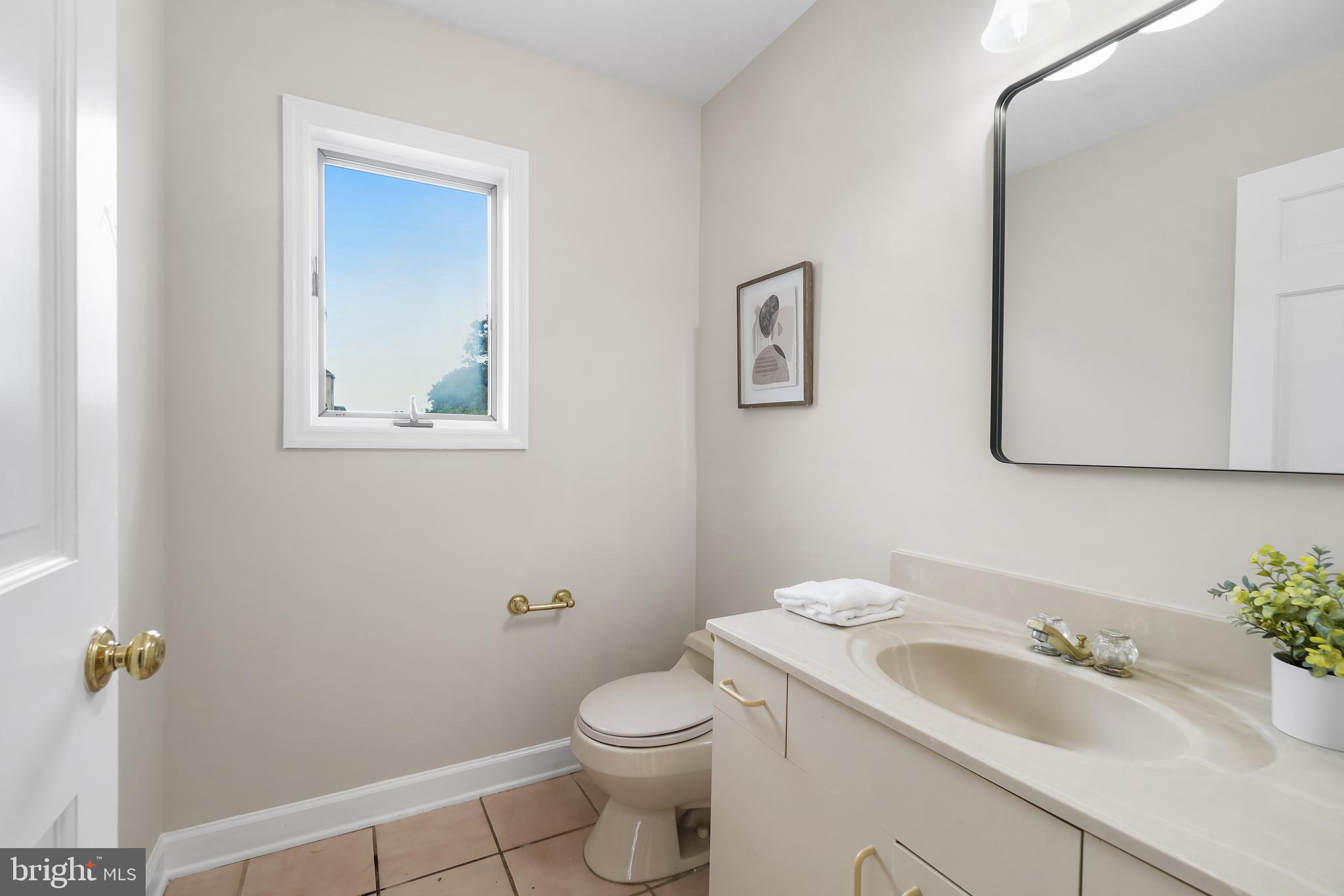 CLARKSVILLE MANOR - Residential