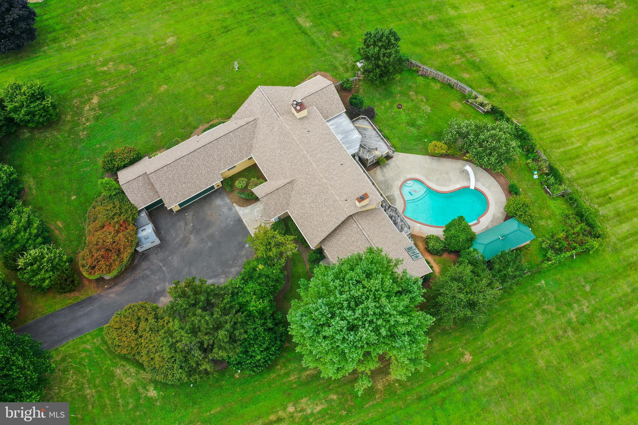 CLARKSVILLE MANOR - Residential