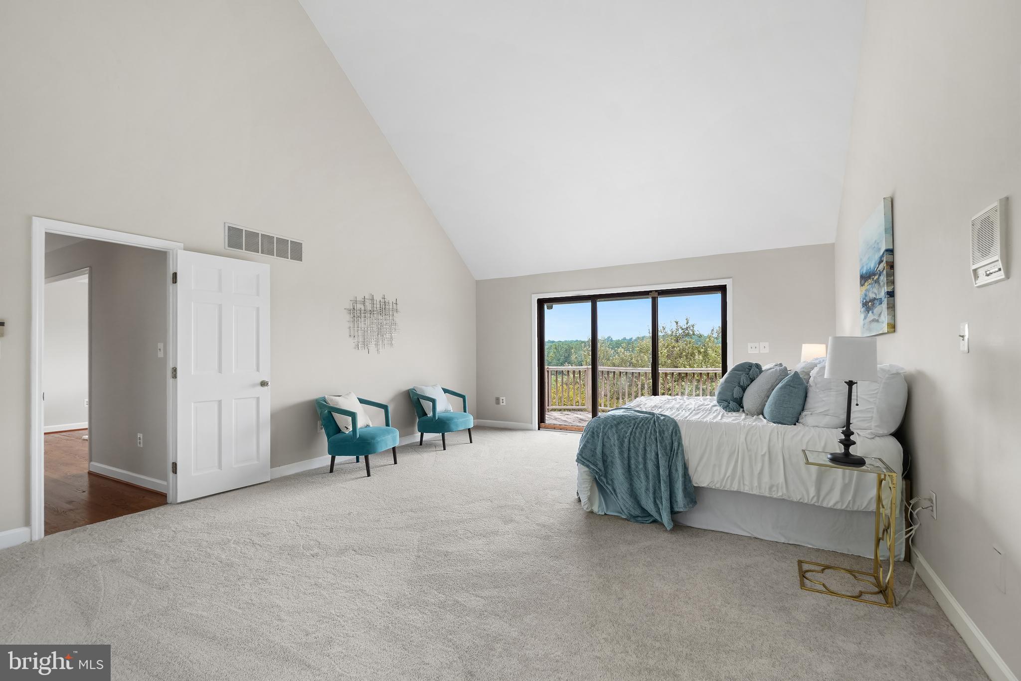 CLARKSVILLE MANOR - Residential