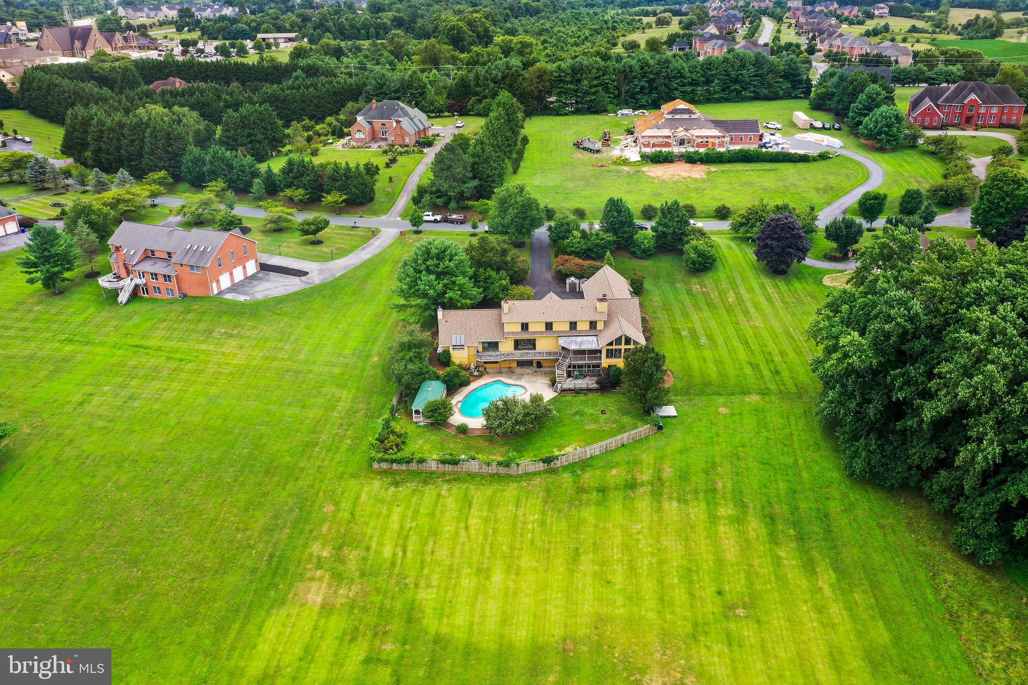 CLARKSVILLE MANOR - Residential