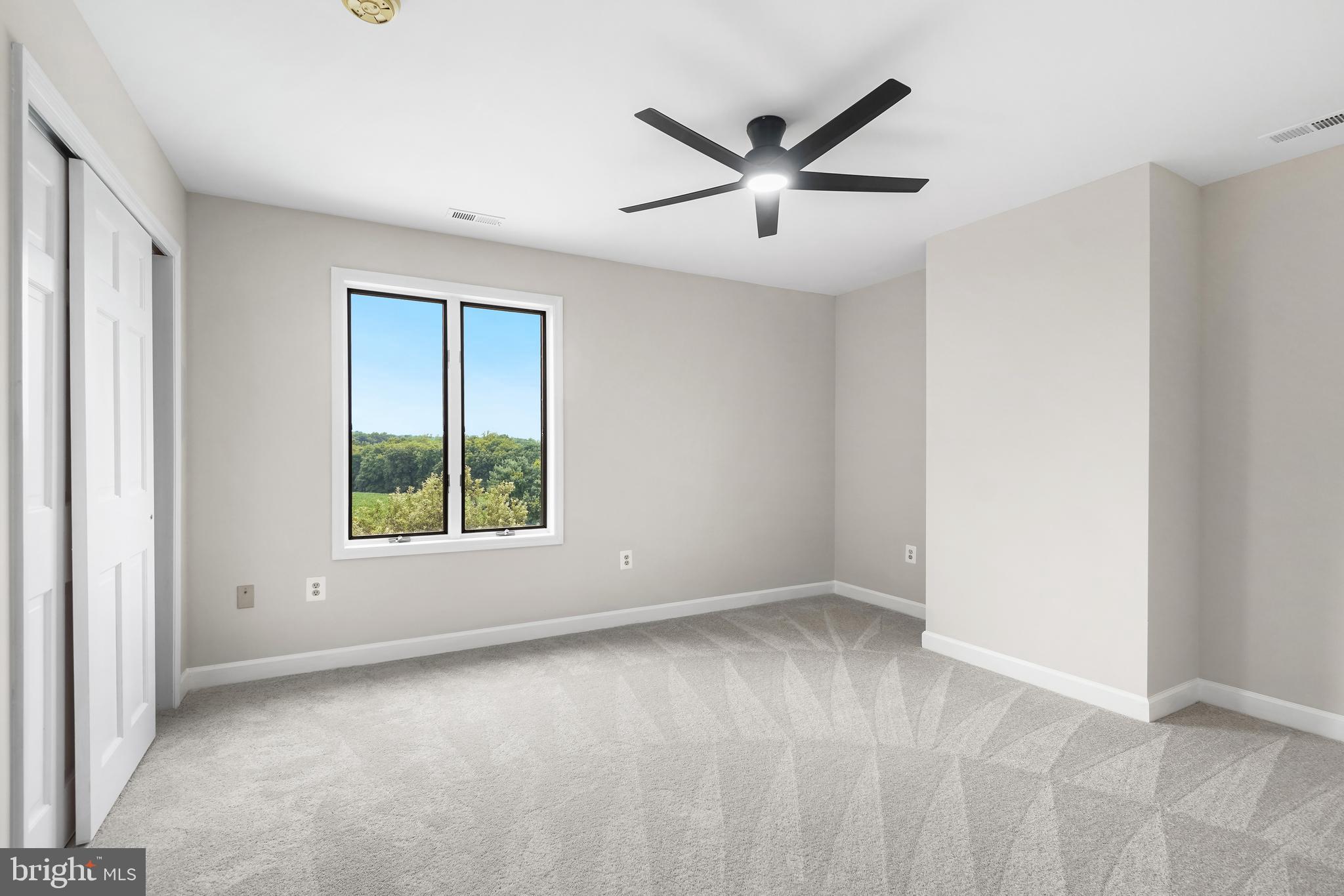 CLARKSVILLE MANOR - Residential