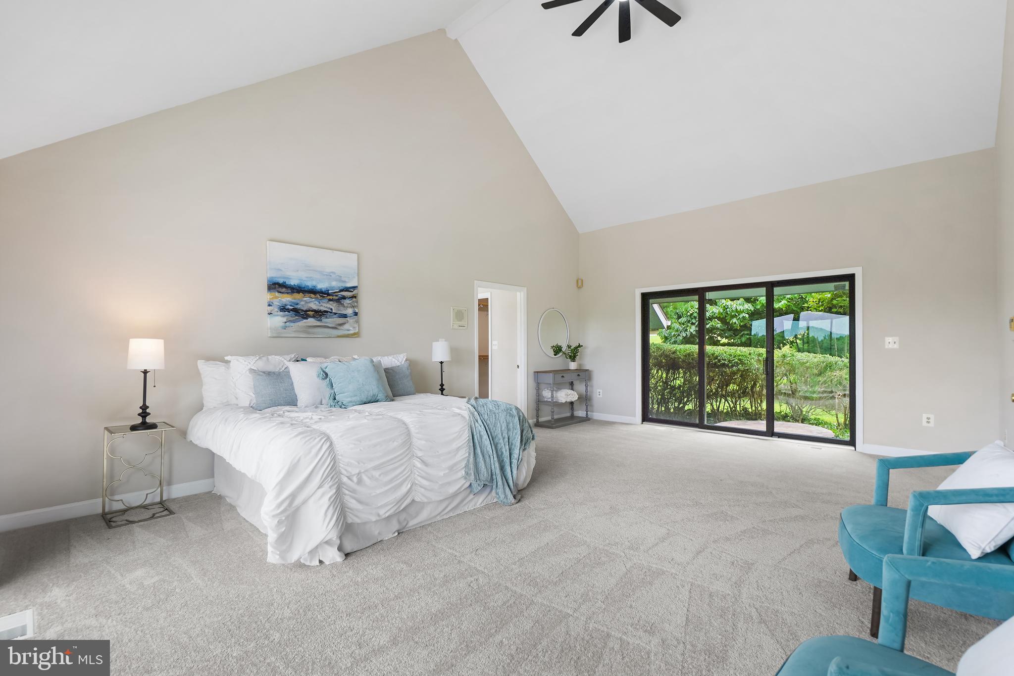 CLARKSVILLE MANOR - Residential