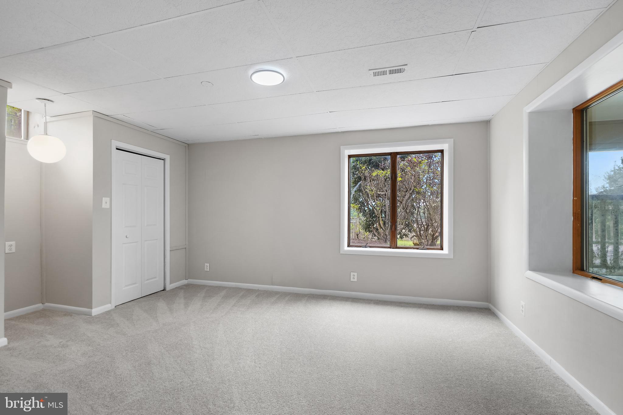 CLARKSVILLE MANOR - Residential