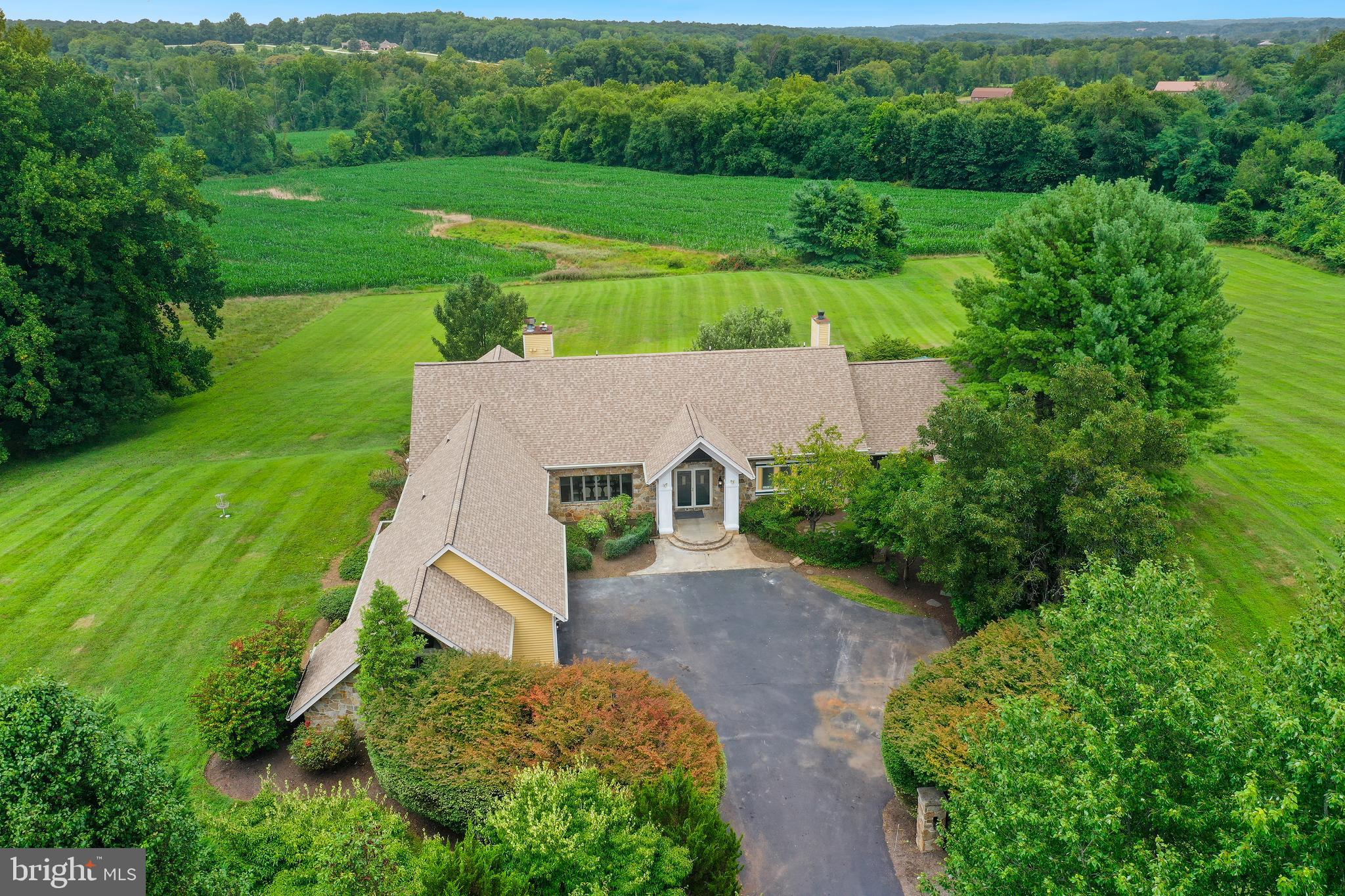 CLARKSVILLE MANOR - Residential