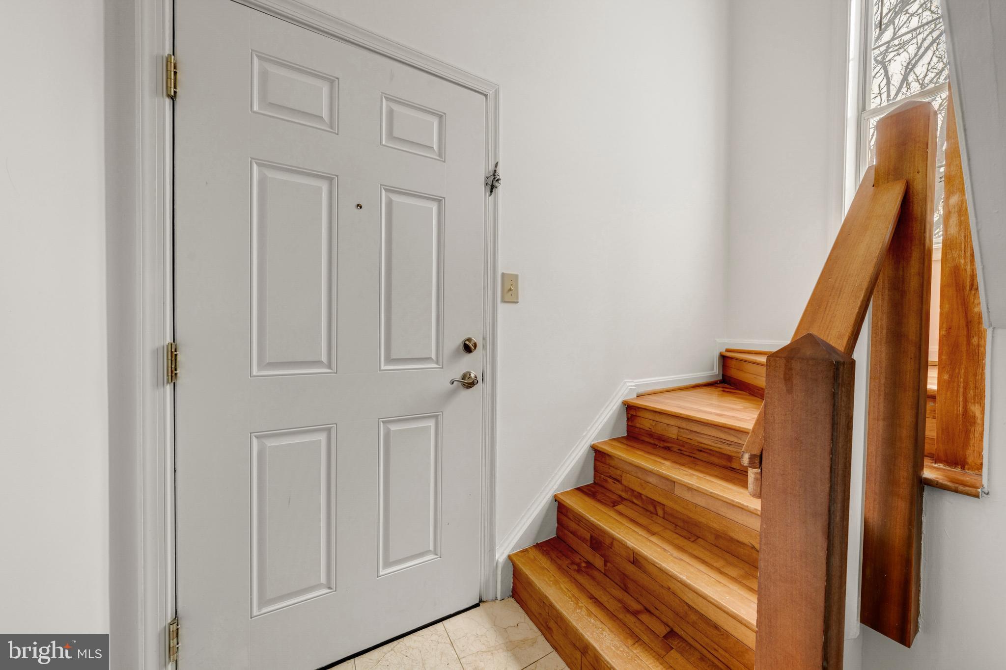 THE OAKTON - Residential