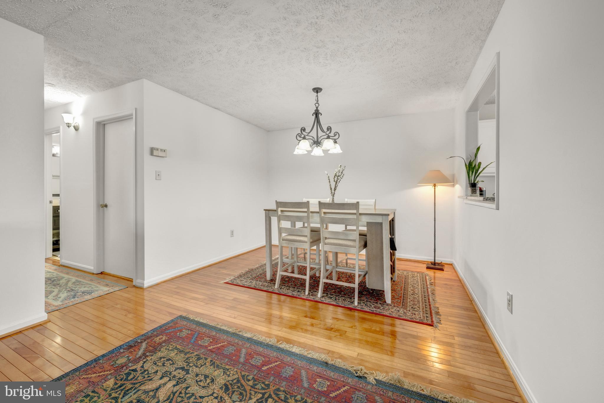 THE OAKTON - Residential