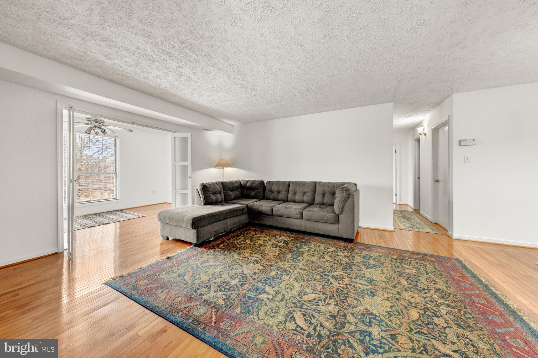 THE OAKTON - Residential