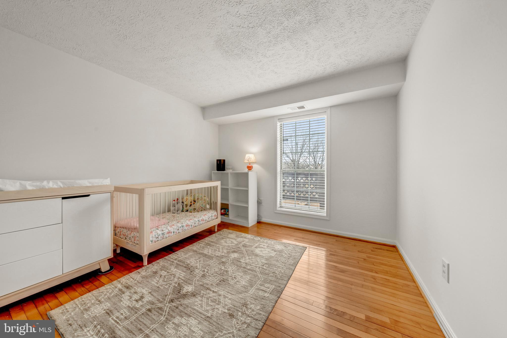 THE OAKTON - Residential