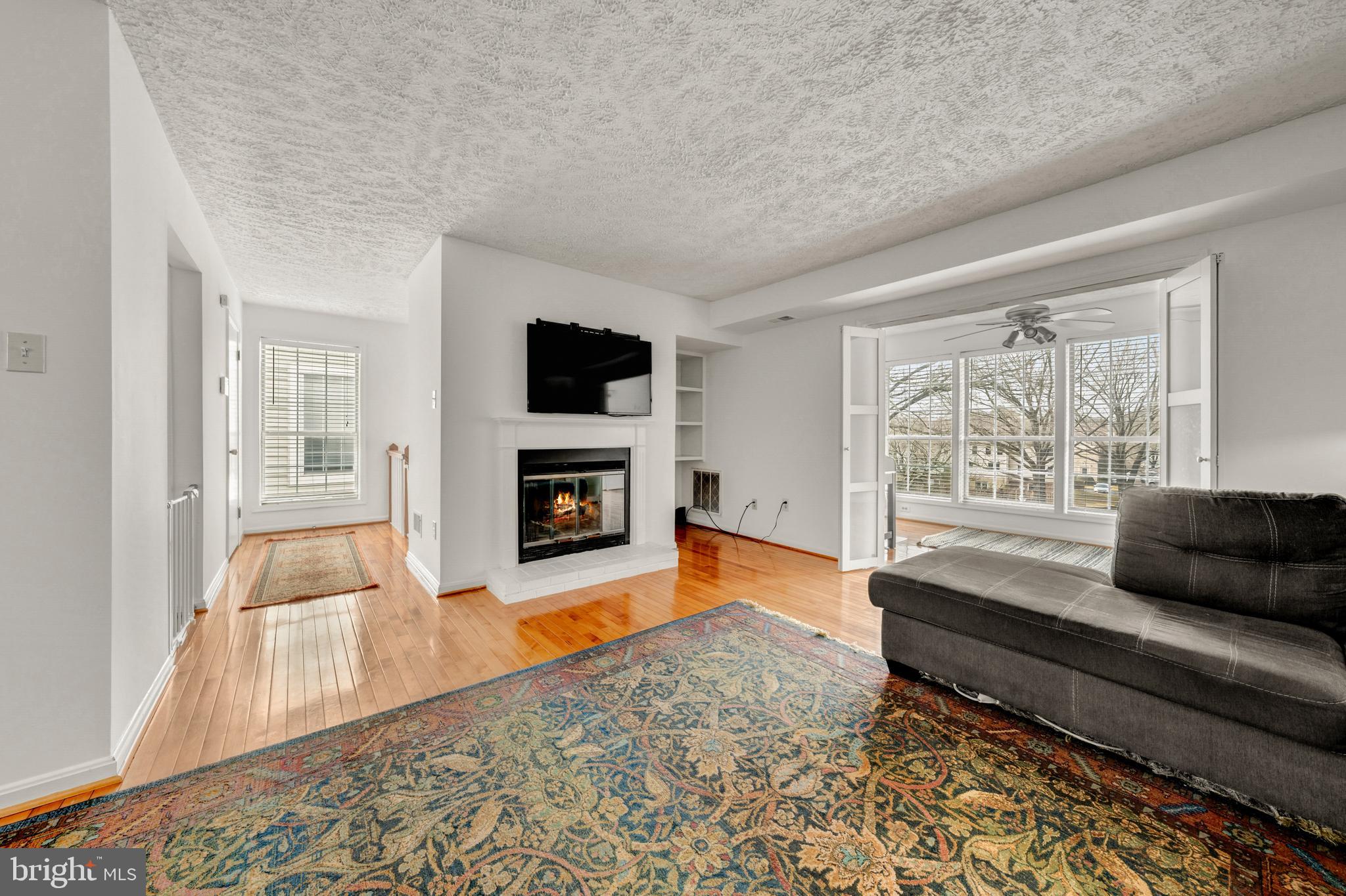 THE OAKTON - Residential