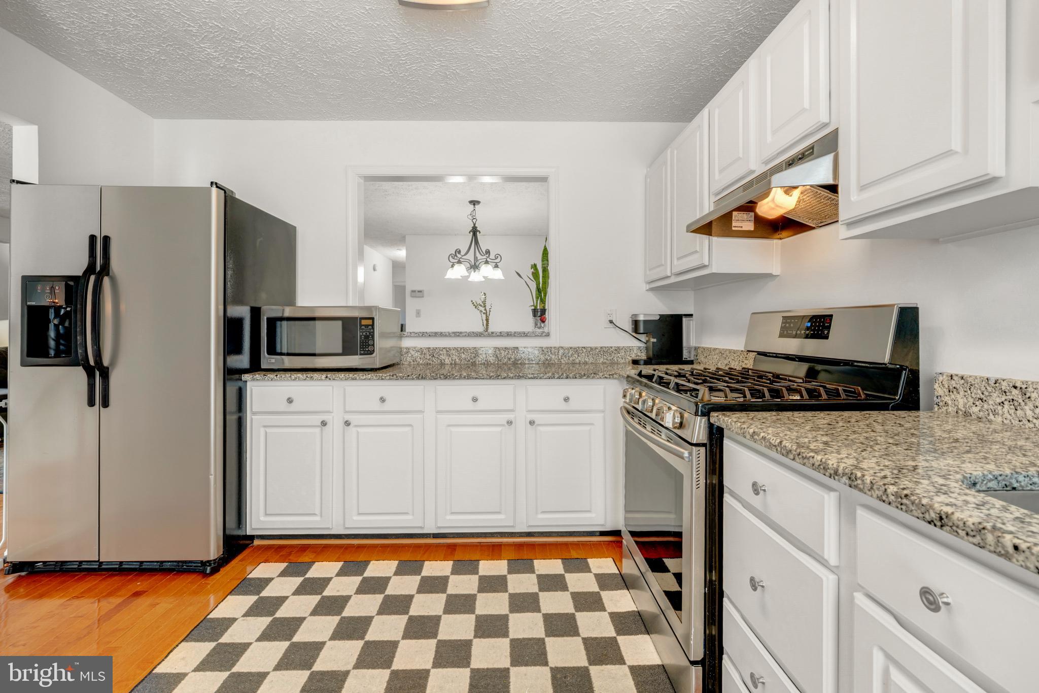 THE OAKTON - Residential