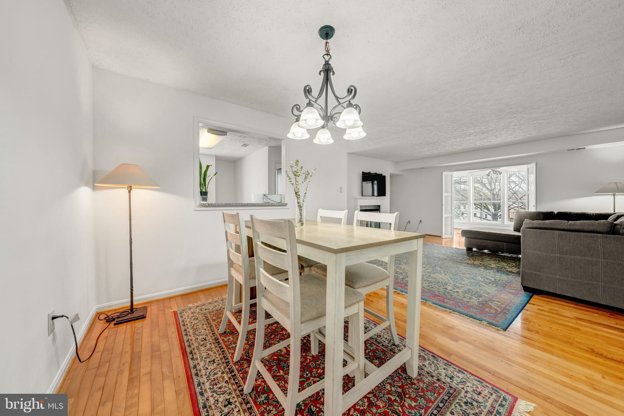 THE OAKTON - Residential