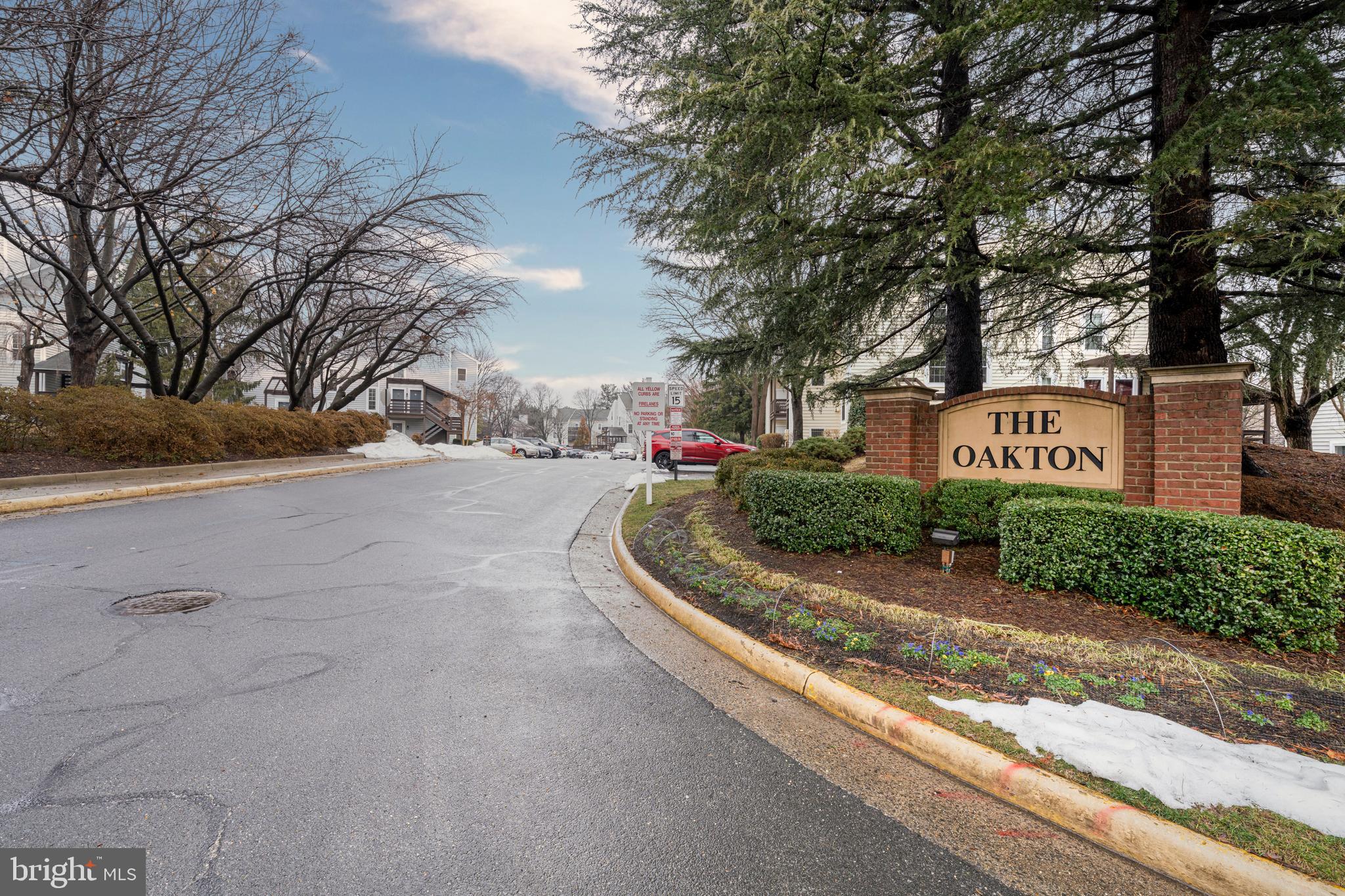 THE OAKTON - Residential