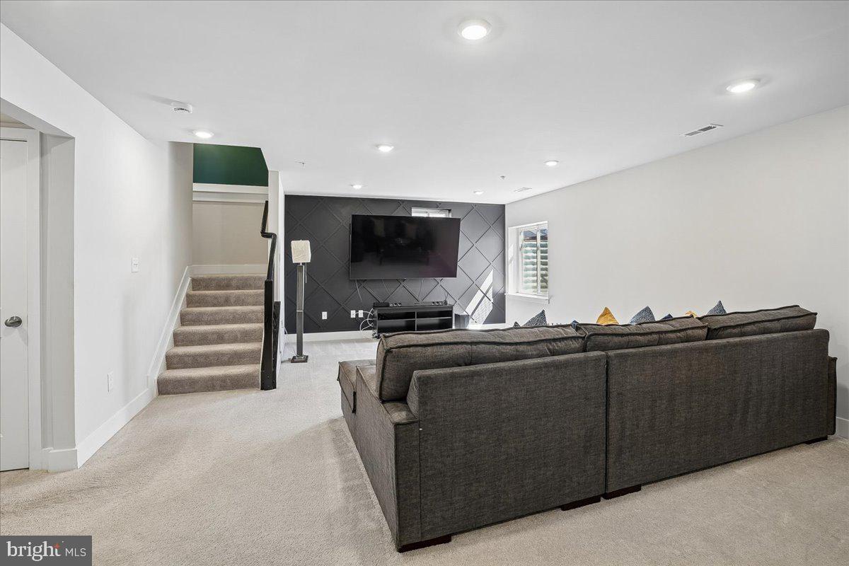 BRYANS ROAD - Residential