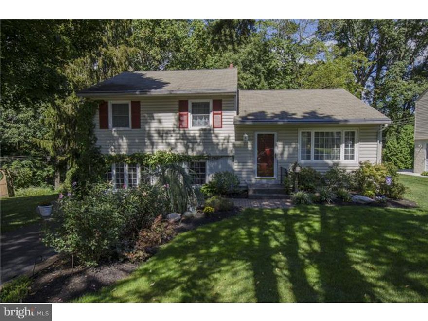 Looking for a beautiful home on a cul-de-sac street in the Award Winning Rose Tree-Media School District that you can move right into?  Well, here it is!  This lovely 3 Bedroom home features Central Air, refinished hardwood floors, crown molding, a large Living Room with hardwood floors & crown molding, Dining Room with hardwood floors, crown molding and access to a beautiful 2-tiered deck overlooking a private wooded lot, an Updated Eat-In Kitchen with maple cabinets, crown molding, ceramic farm sink & Corian countertops.  There are 3 bedrooms all with hardwood floors & an updated hall bath with a jetted tub and wainscoting. The lower level offers a large Family Room with a bar, a Laundry/Mud Room with access to the side yard, a Powder Room & storage closets. The home also has a floored attic-perfect for additional storage, a professionally landscaped yard, a cedar shed with electricity, newer windows & recessed lighting. Conveniently located close to the town of Media, shopping, major arteries and public transportation.  Move right in! Interior Square footage is approximately 1542 square feet.