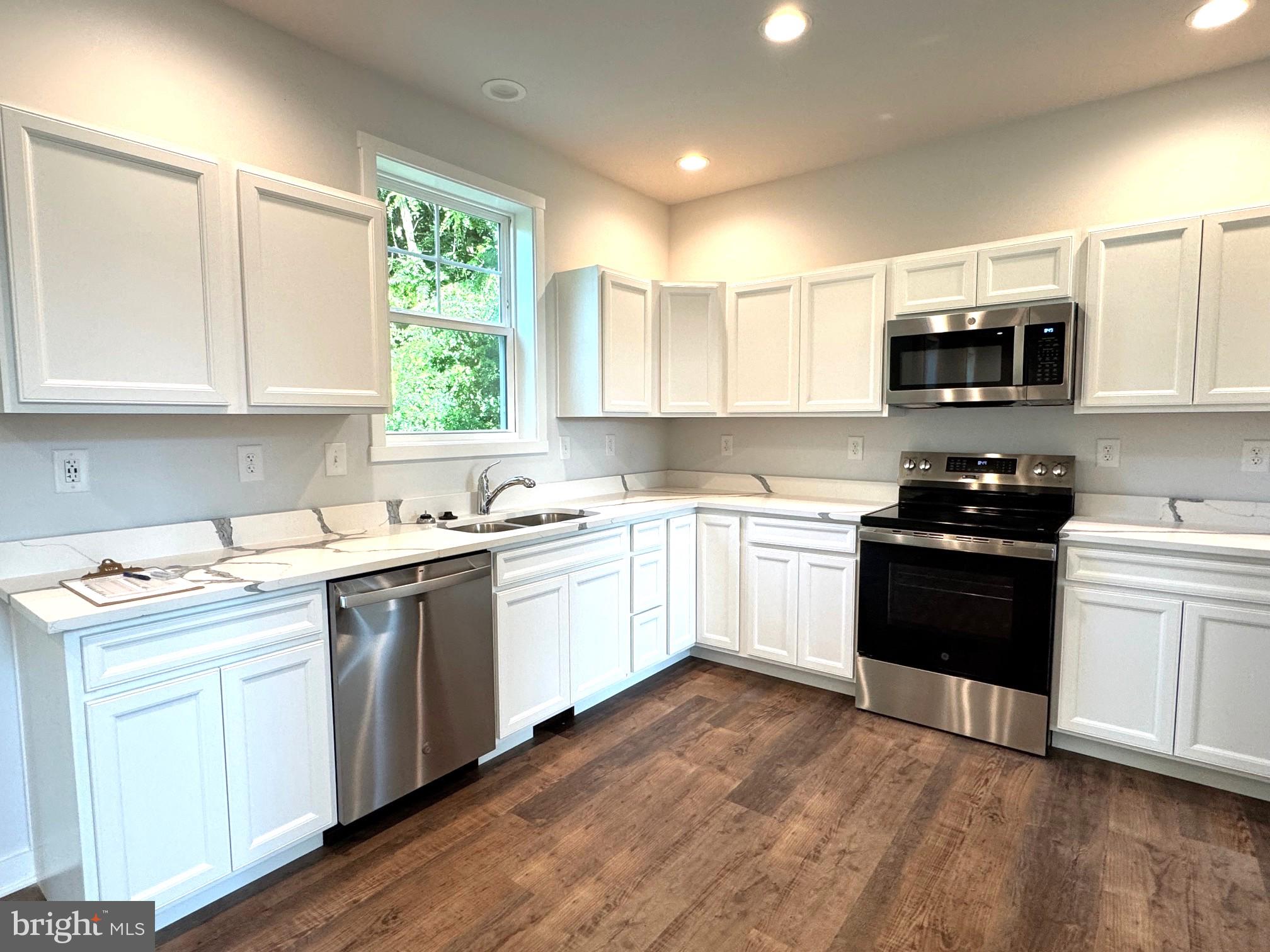 ROSEMONT ORCHARD - Residential