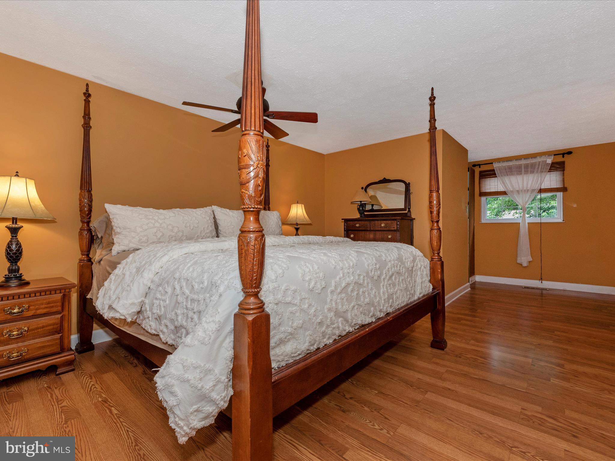 AMBER MEADOWS - Residential