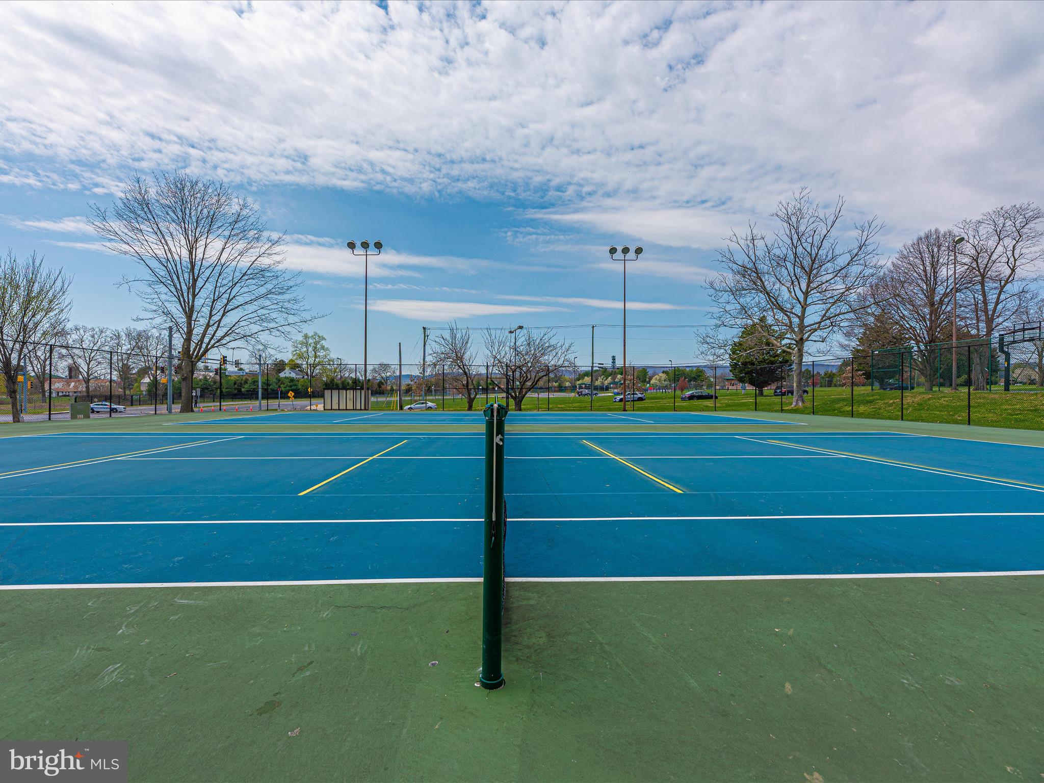 AMBER MEADOWS - Residential