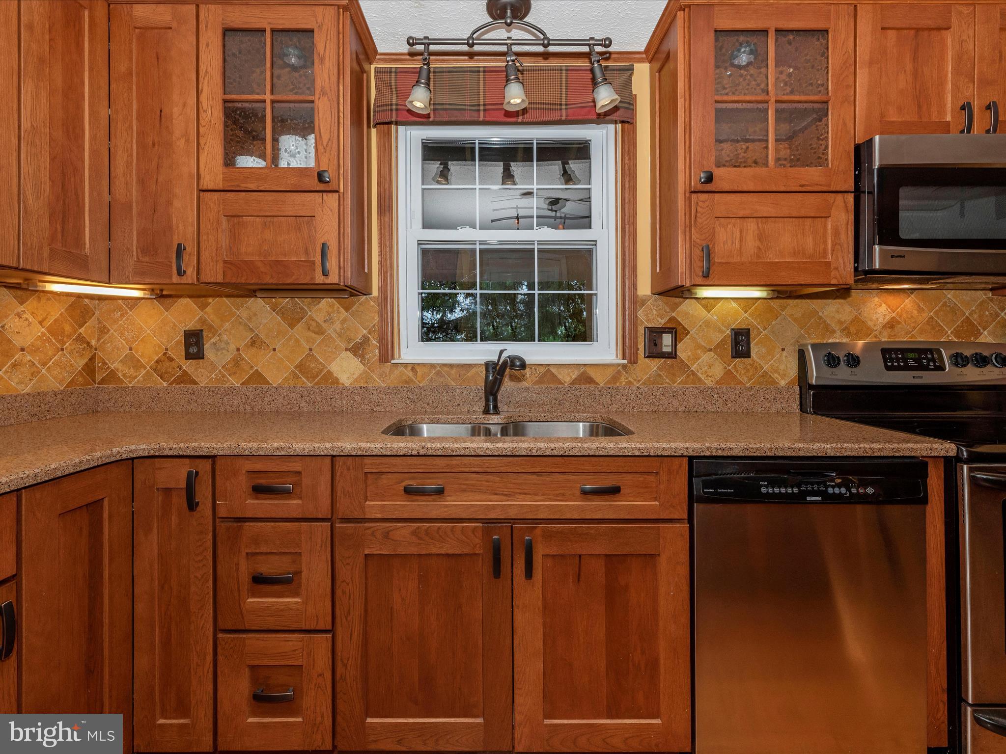 AMBER MEADOWS - Residential