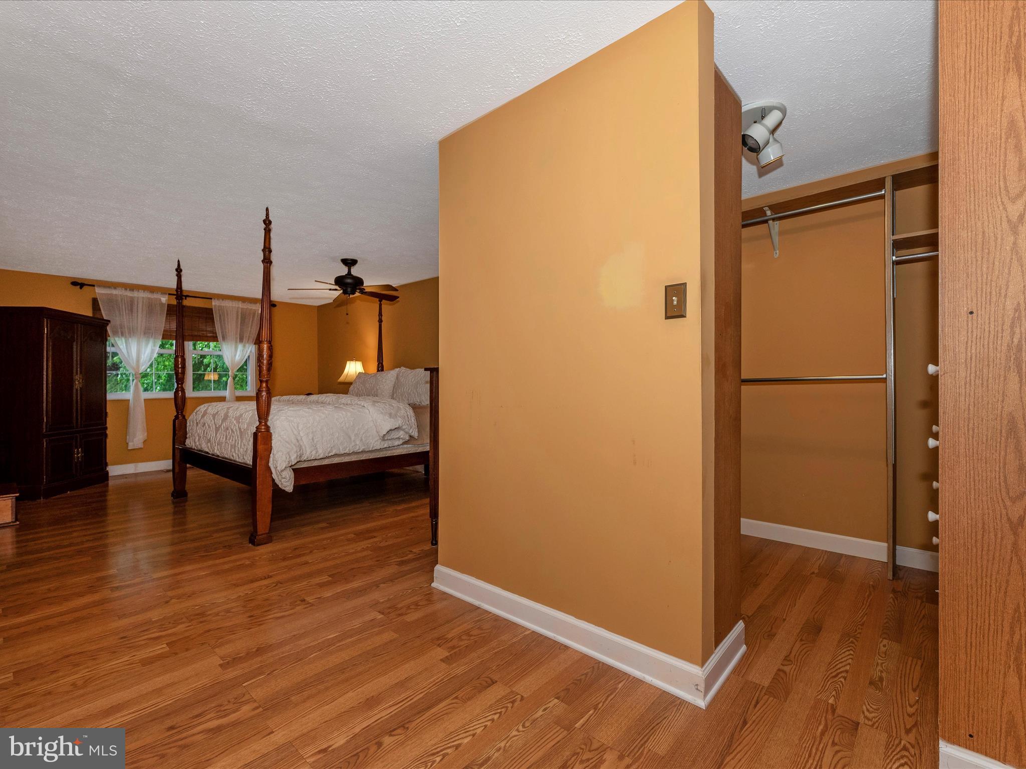 AMBER MEADOWS - Residential