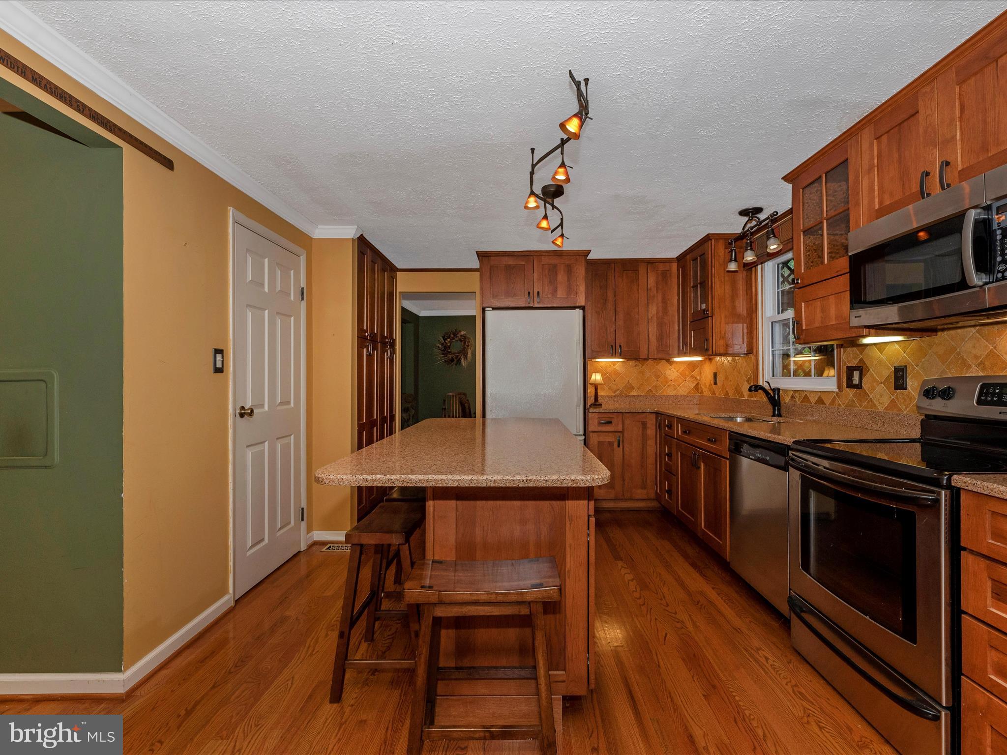 AMBER MEADOWS - Residential