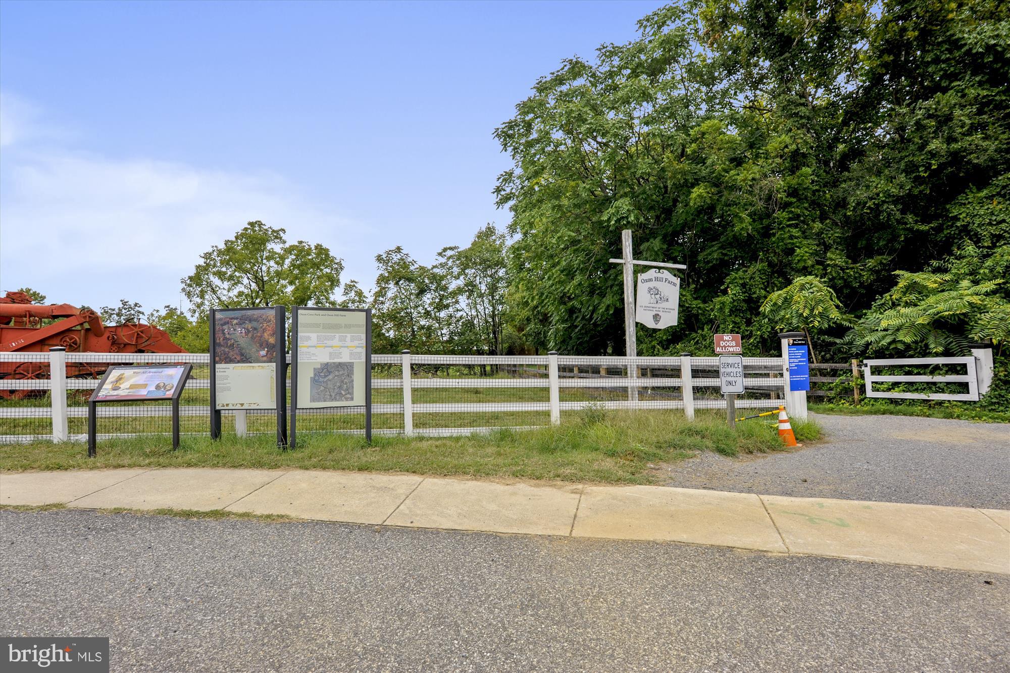 FOREST HEIGHTS - Residential