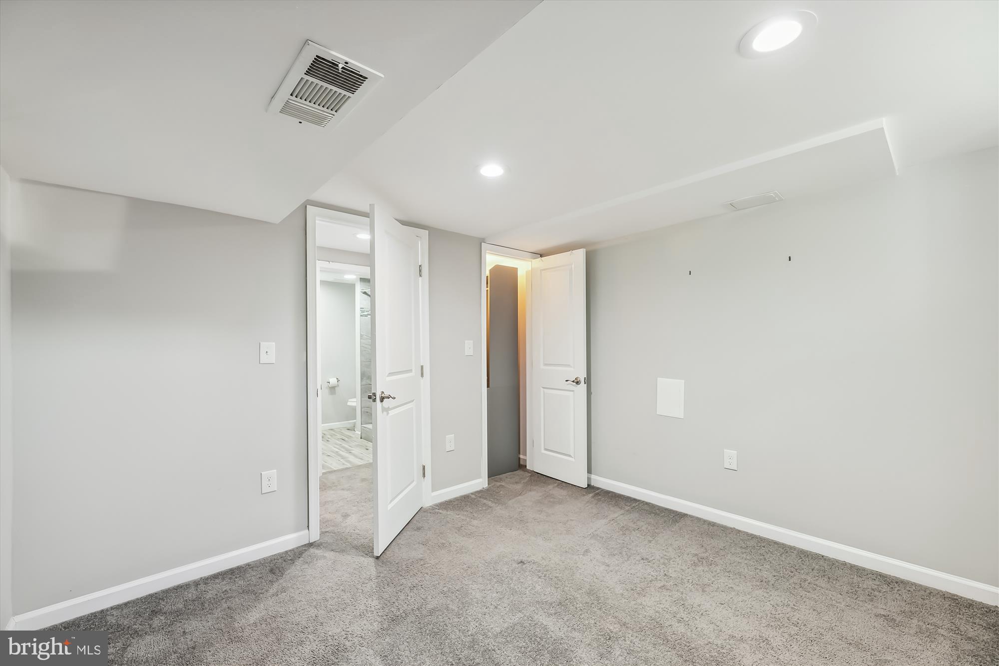 FOREST HEIGHTS - Residential