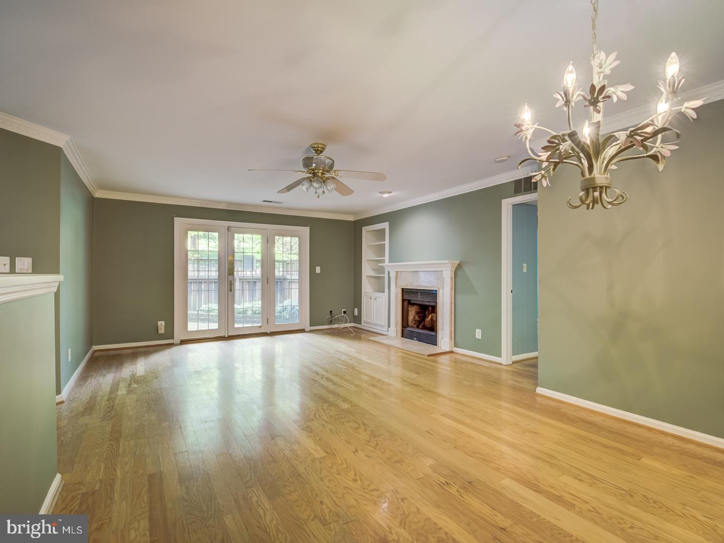 STRATFORD PLACE AT KINGS - Residential