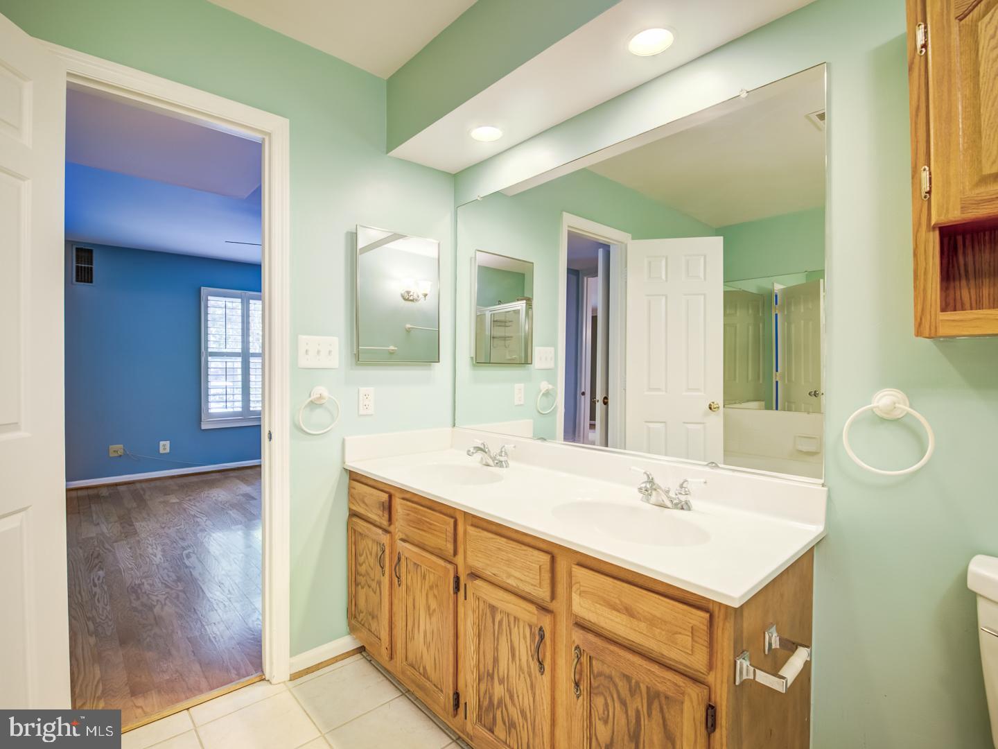 STRATFORD PLACE AT KINGS - Residential