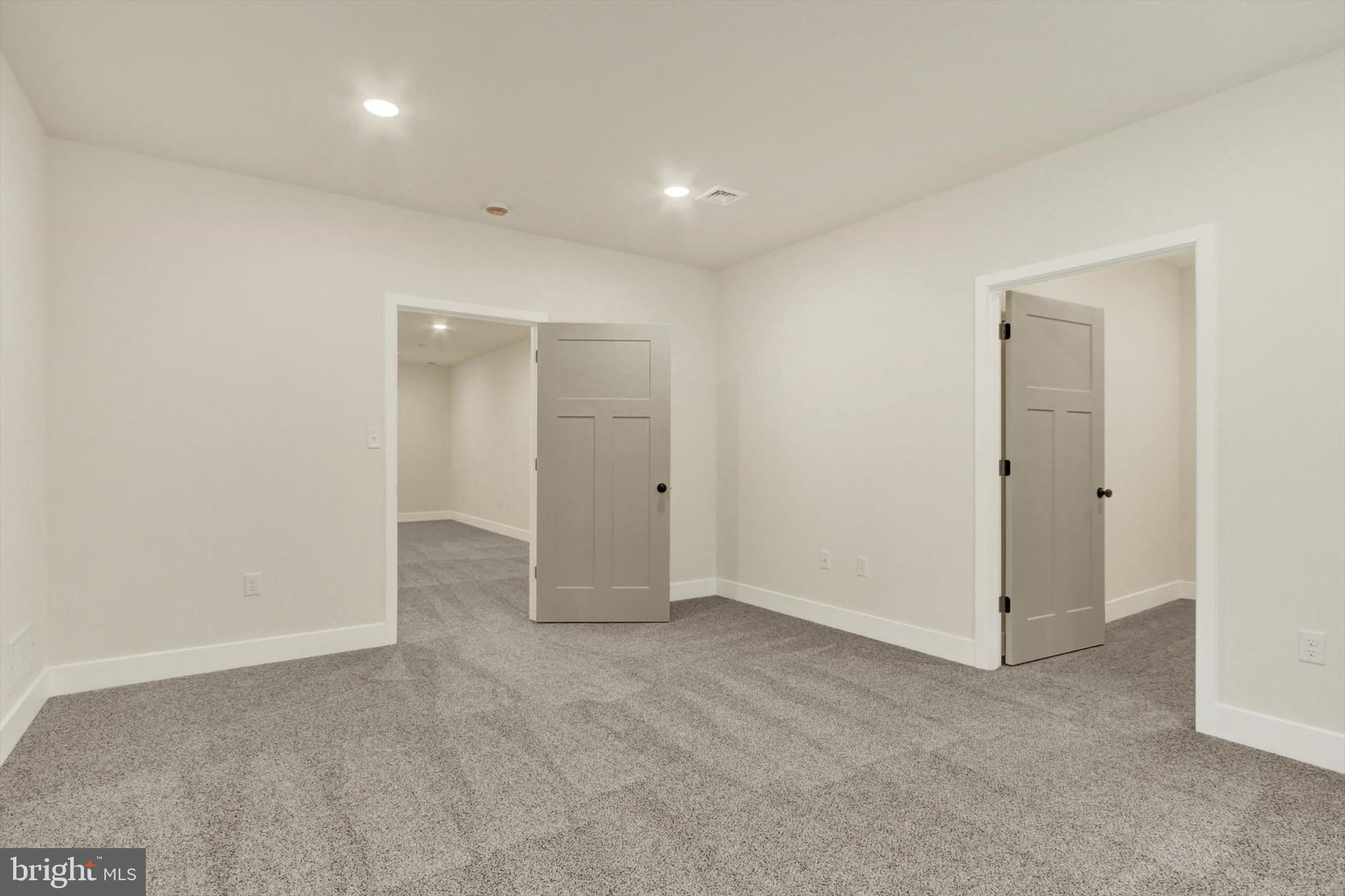 WASHINGTON TWP - Residential