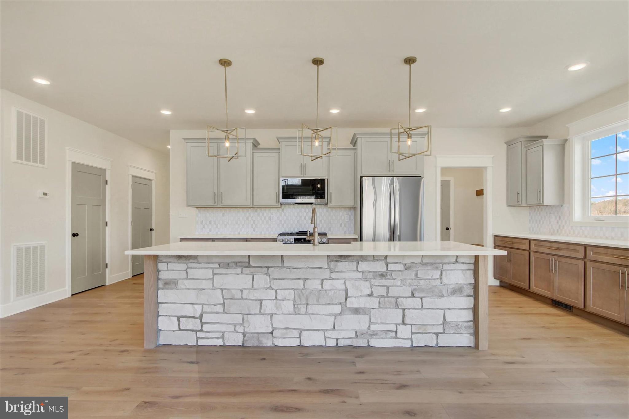 WASHINGTON TWP - Residential