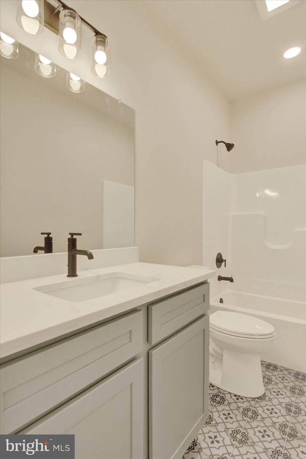 WASHINGTON TWP - Residential