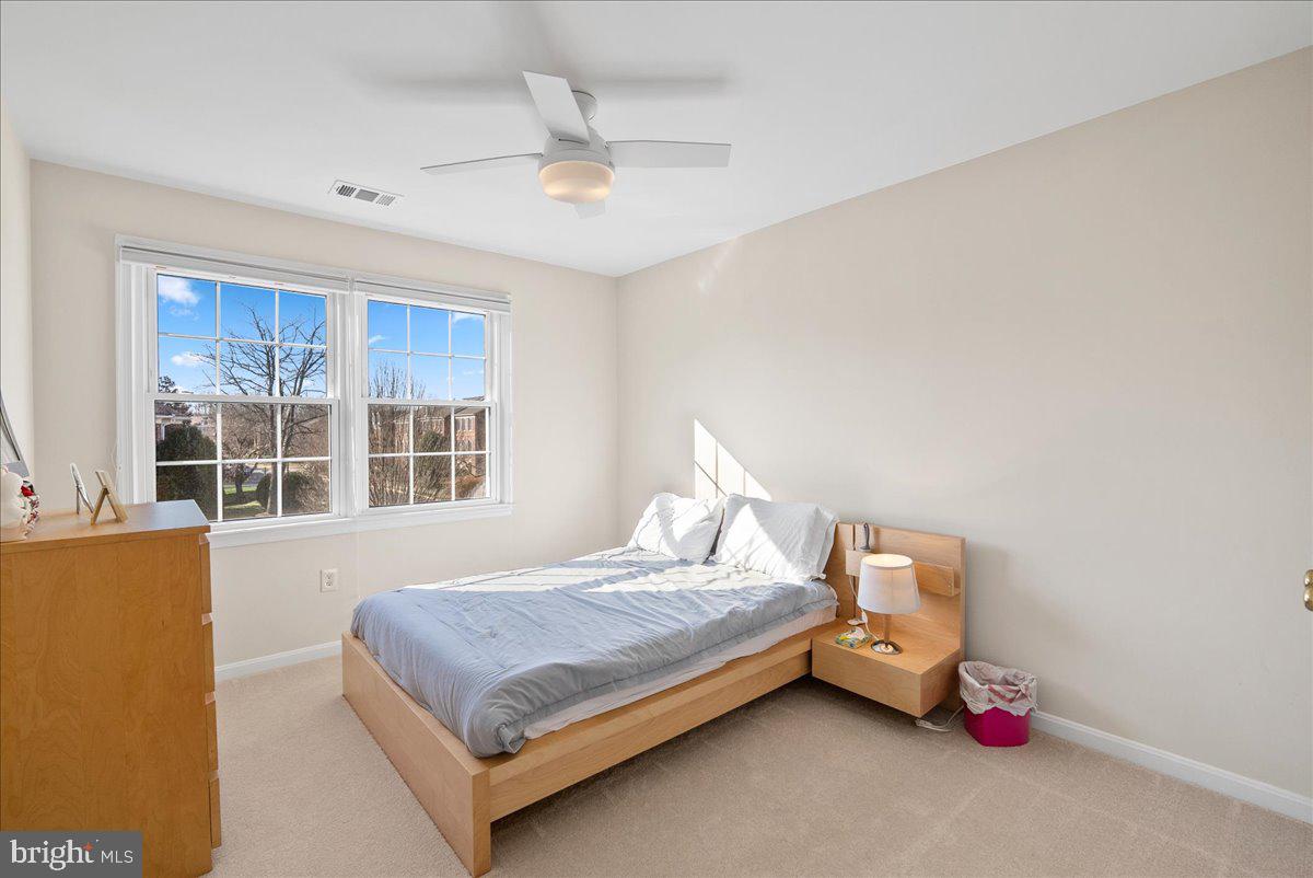 MCLEAN PROVINCE - Residential Lease