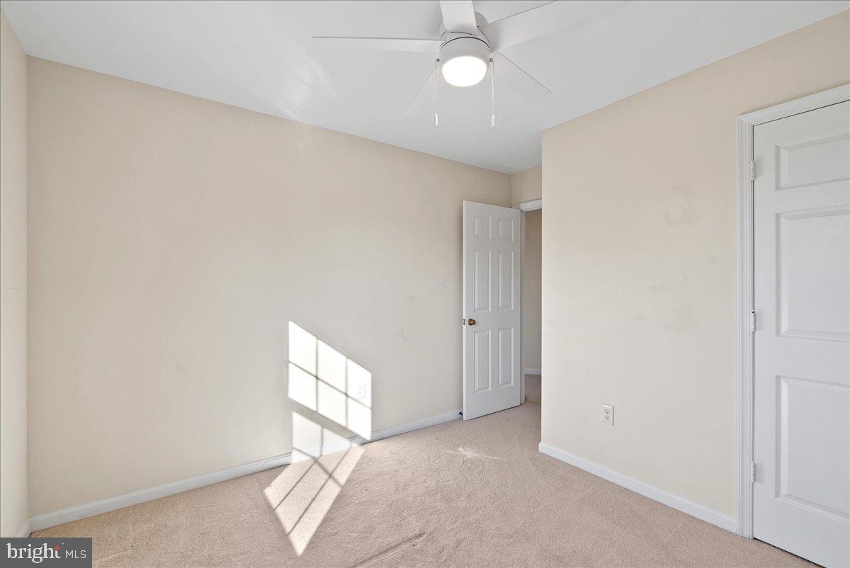 MCLEAN PROVINCE - Residential Lease