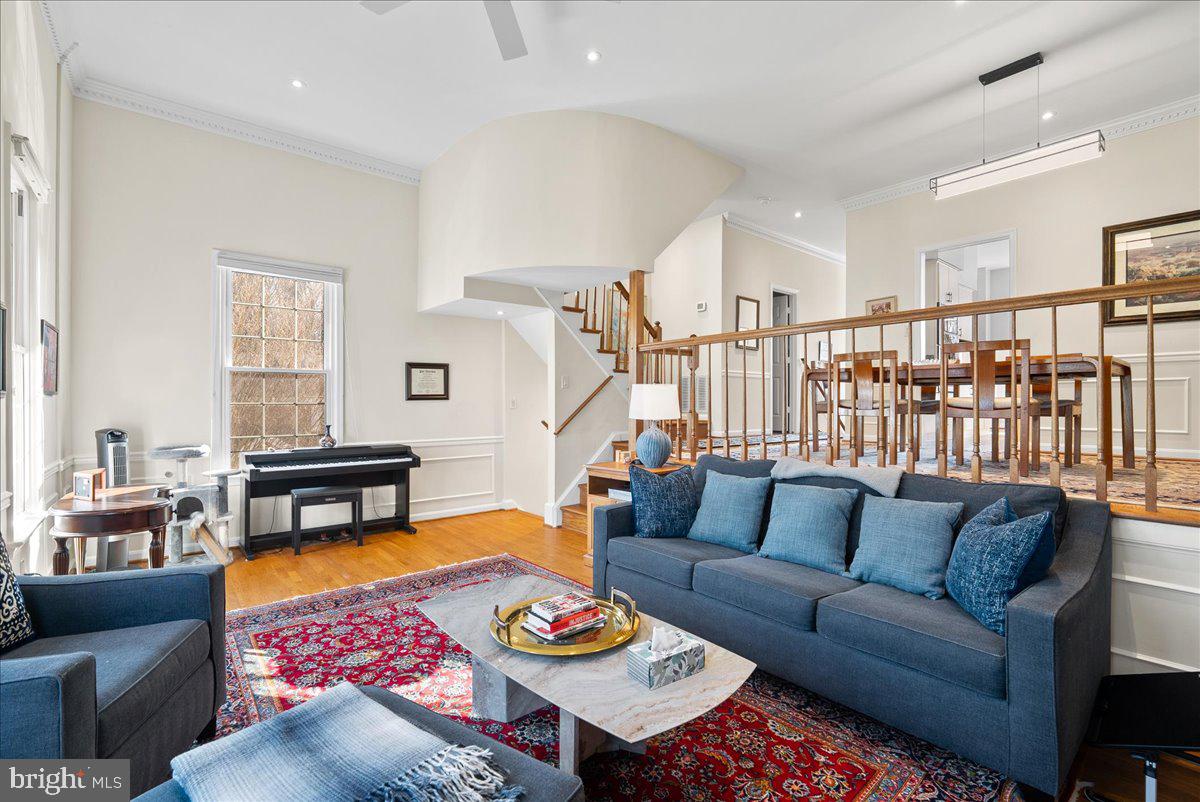 MCLEAN PROVINCE - Residential Lease